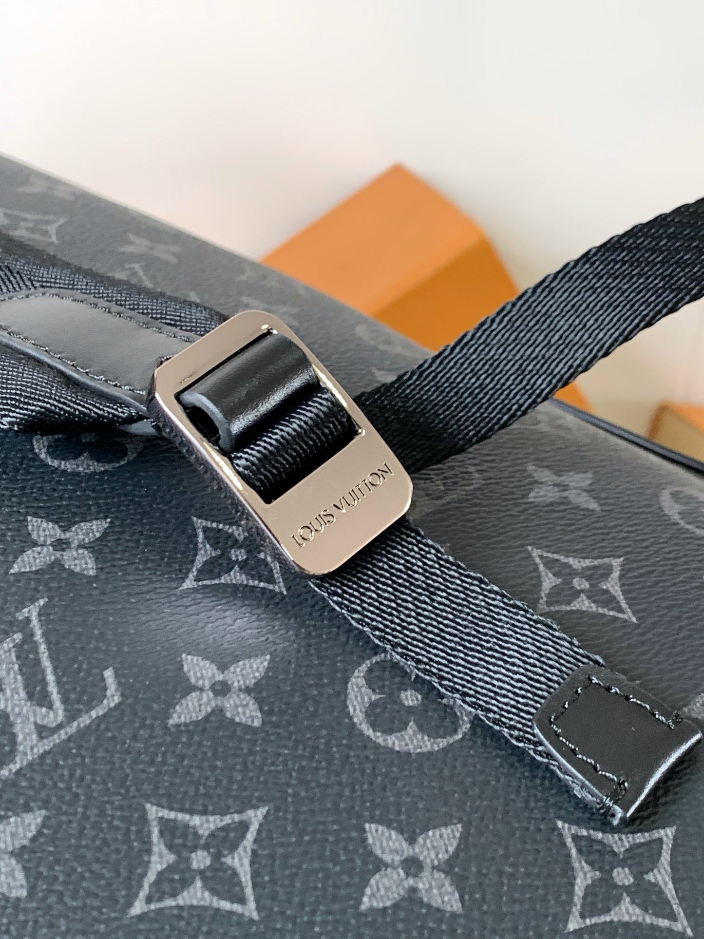 BAG-LV-W-NEW-1074