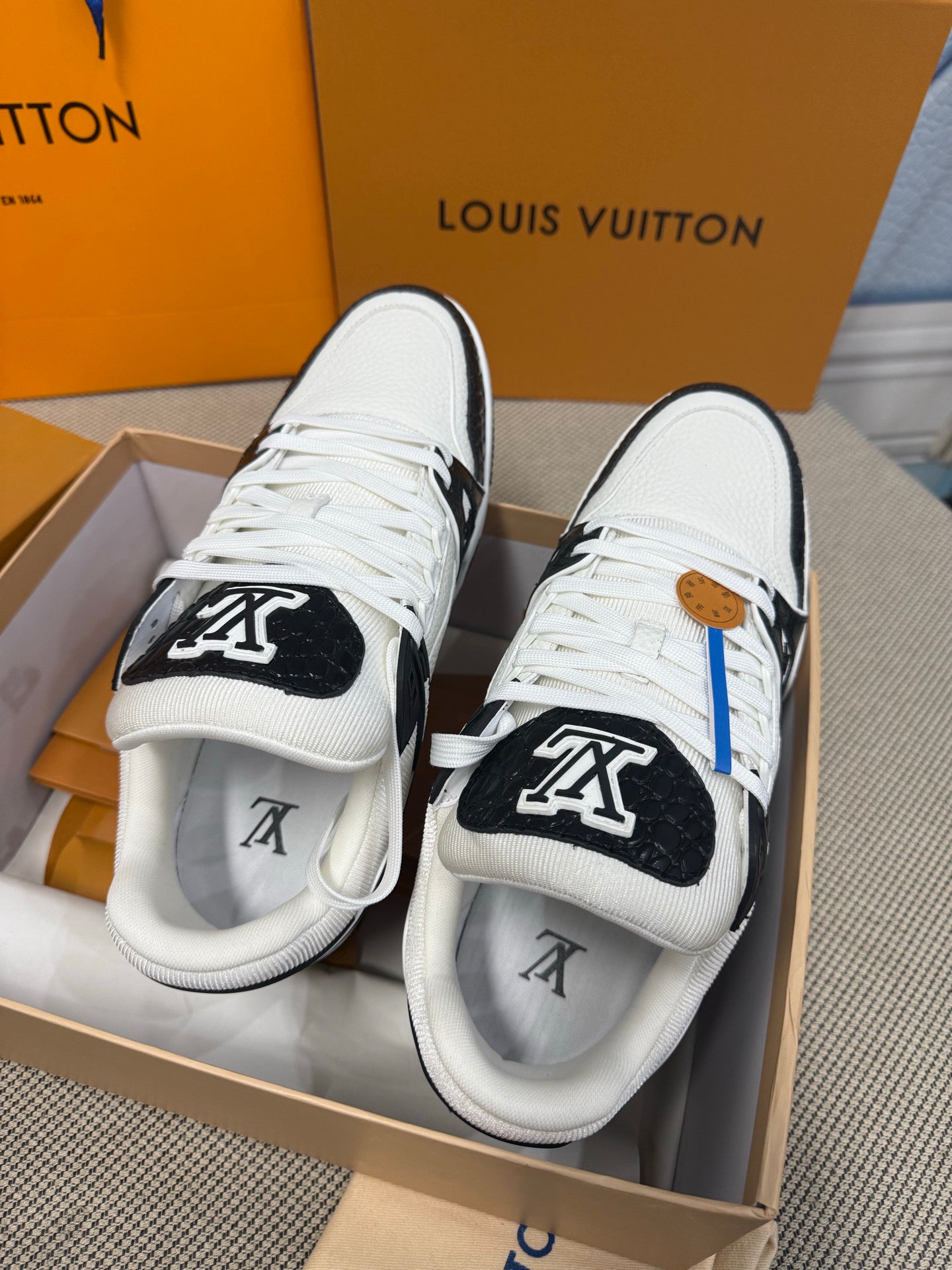 SHOES-LV-LY-358