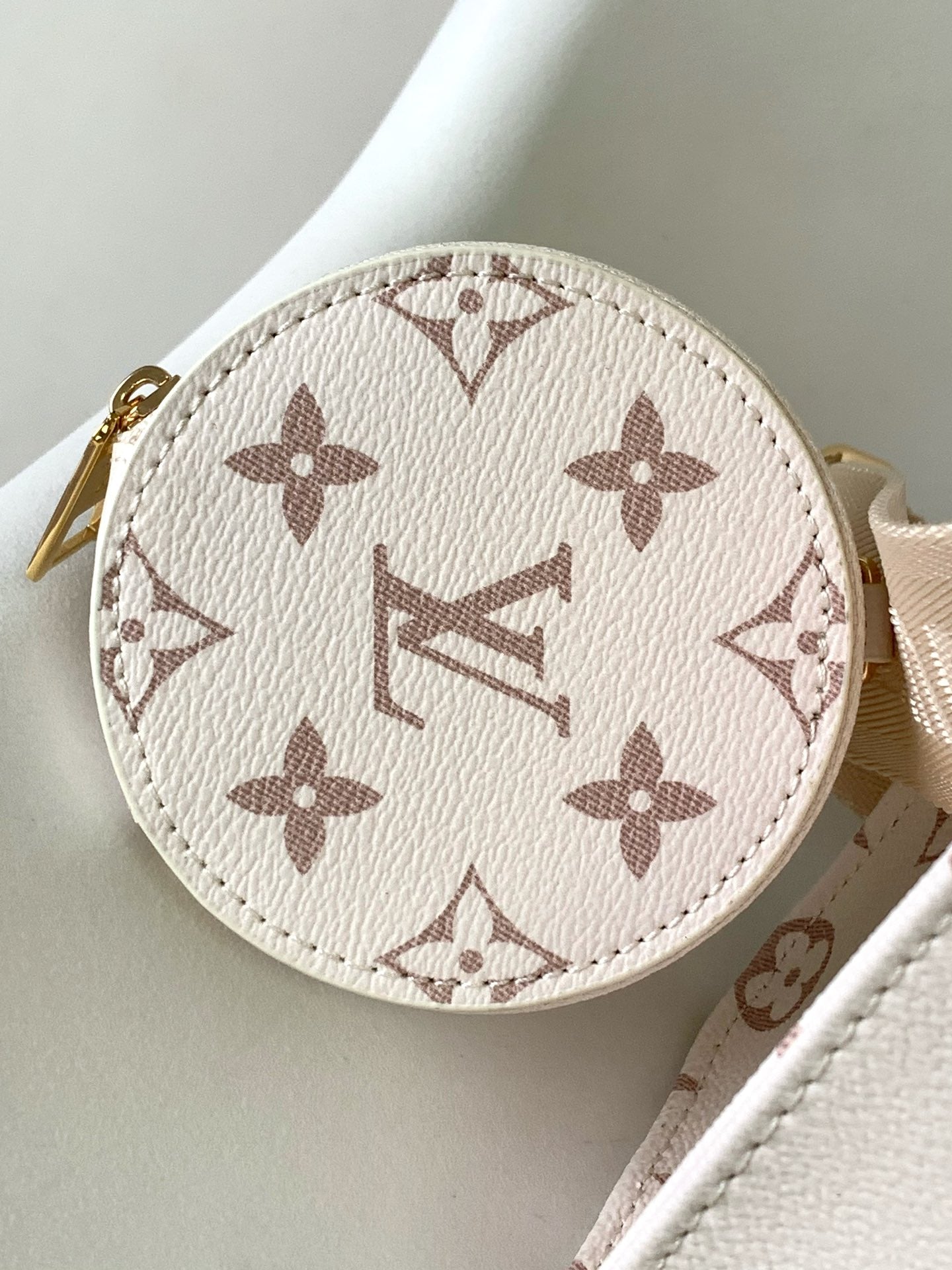BAG-LV-W-NEW-775
