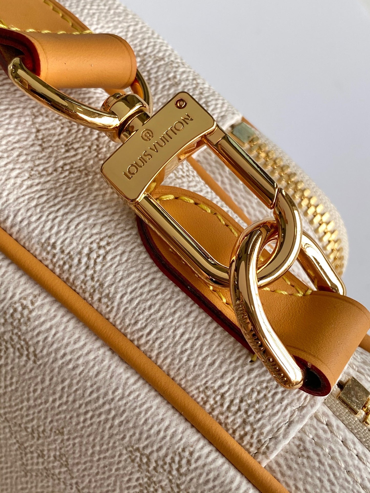BAG-LV-W-NEW-555