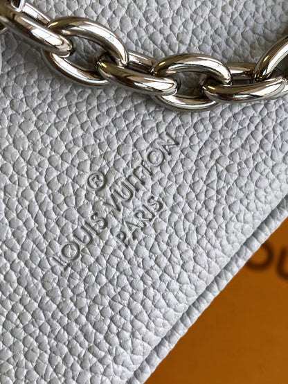 BAG-LV-W-NEW-572