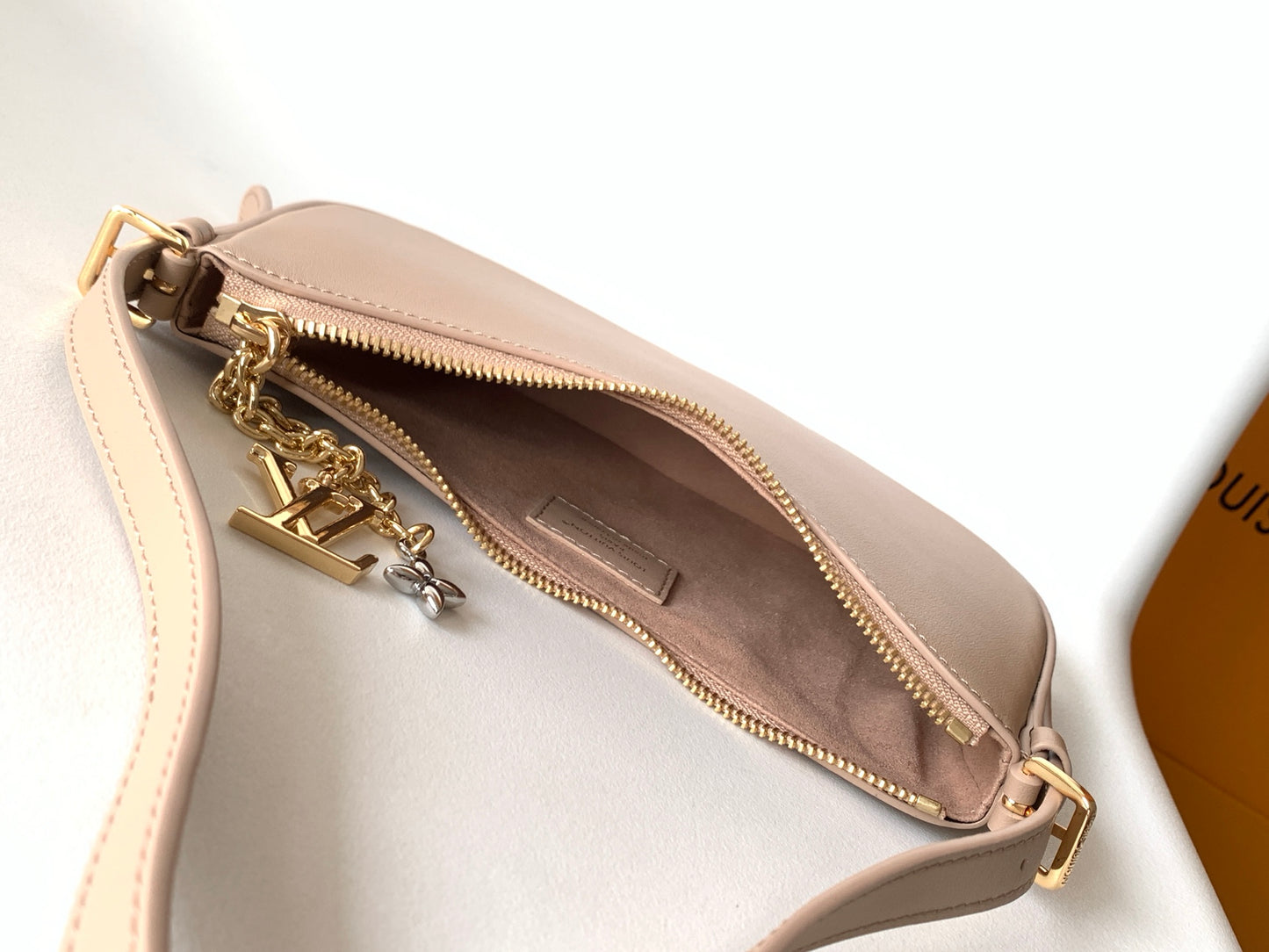 BAG-LV-W-NEW-301
