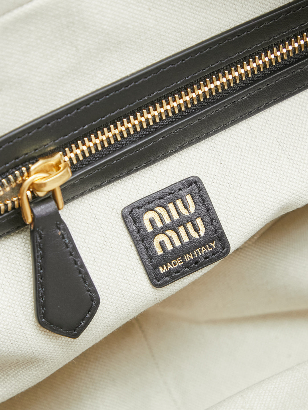 BAG-MIUMIU-LY-084