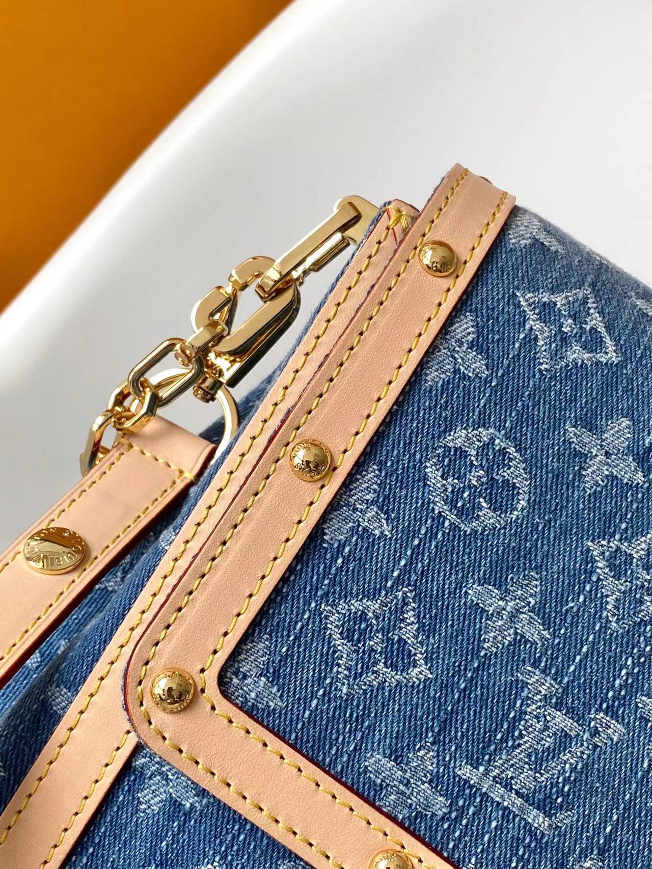 BAG-LV-W-NEW-1049