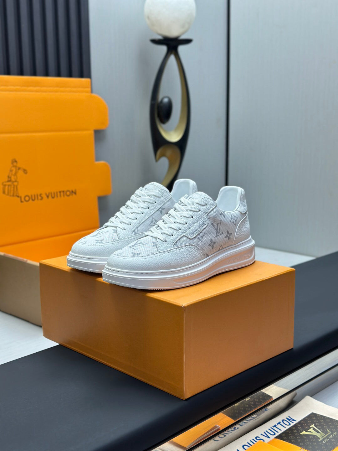 SHOES-LV-LY-370