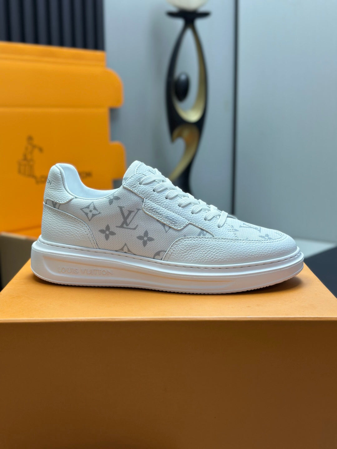SHOES-LV-LY-370