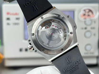 WATCH-HB-W-002