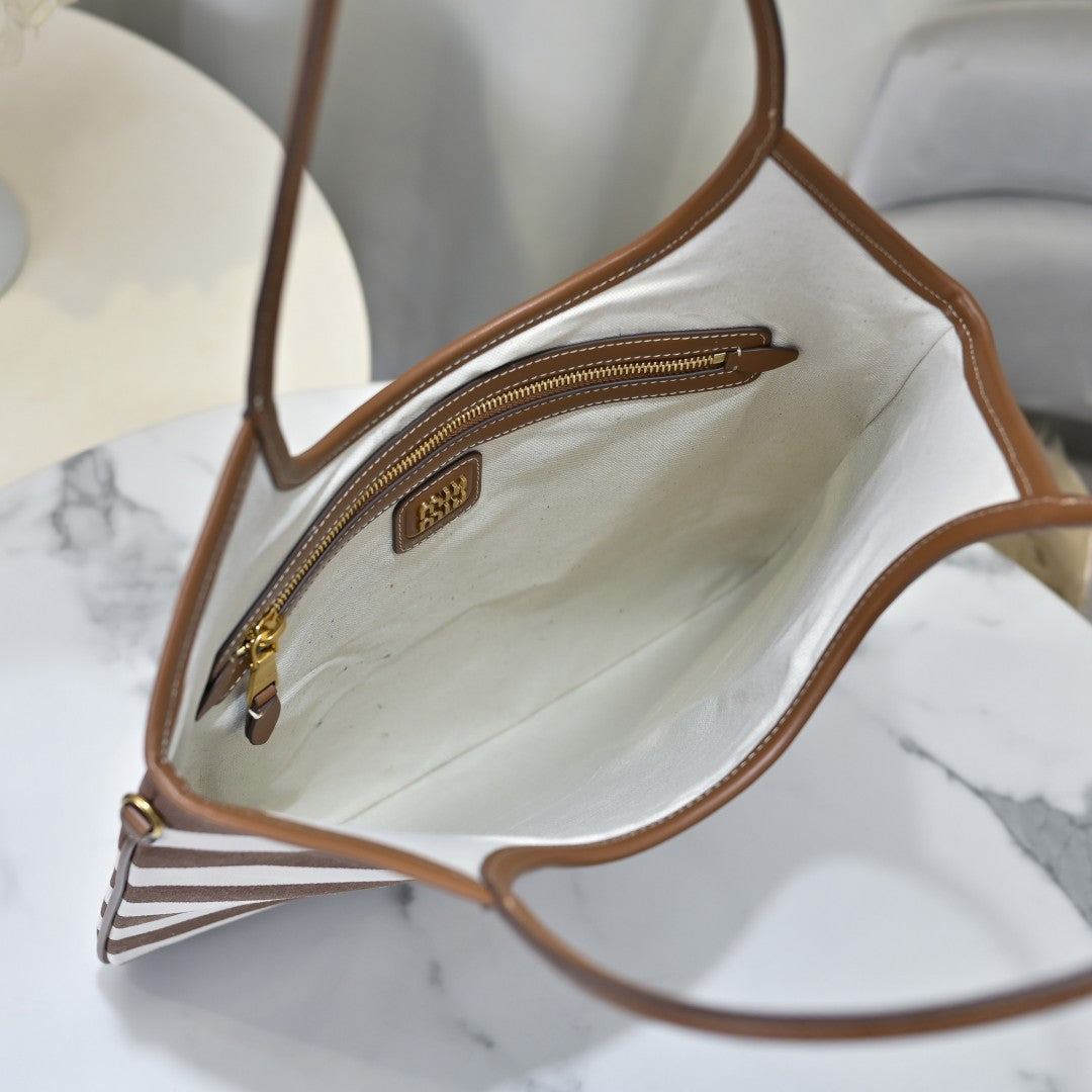 BAG-MIUMIU-LY-301
