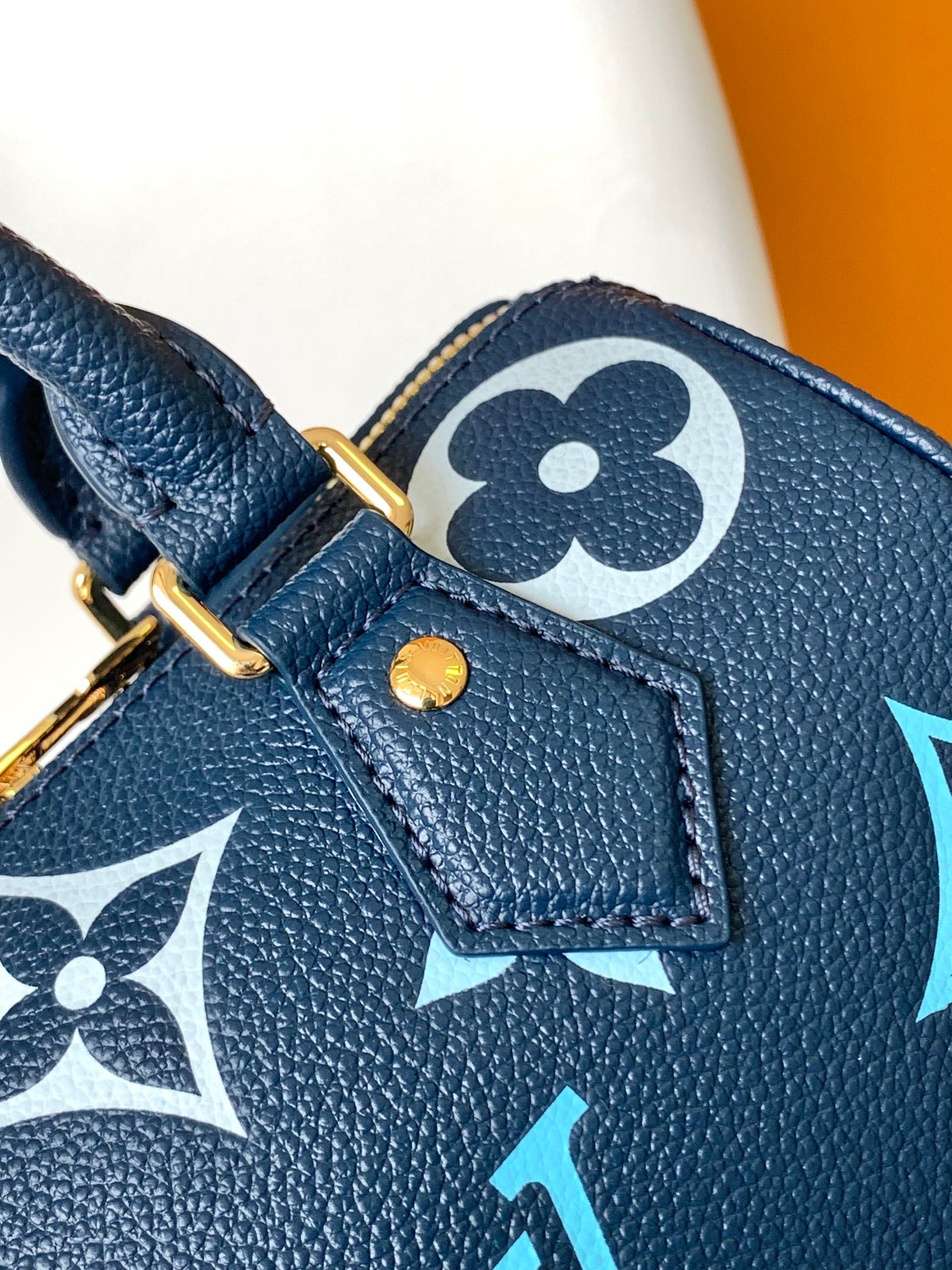 BAG-LV-W-NEW-574