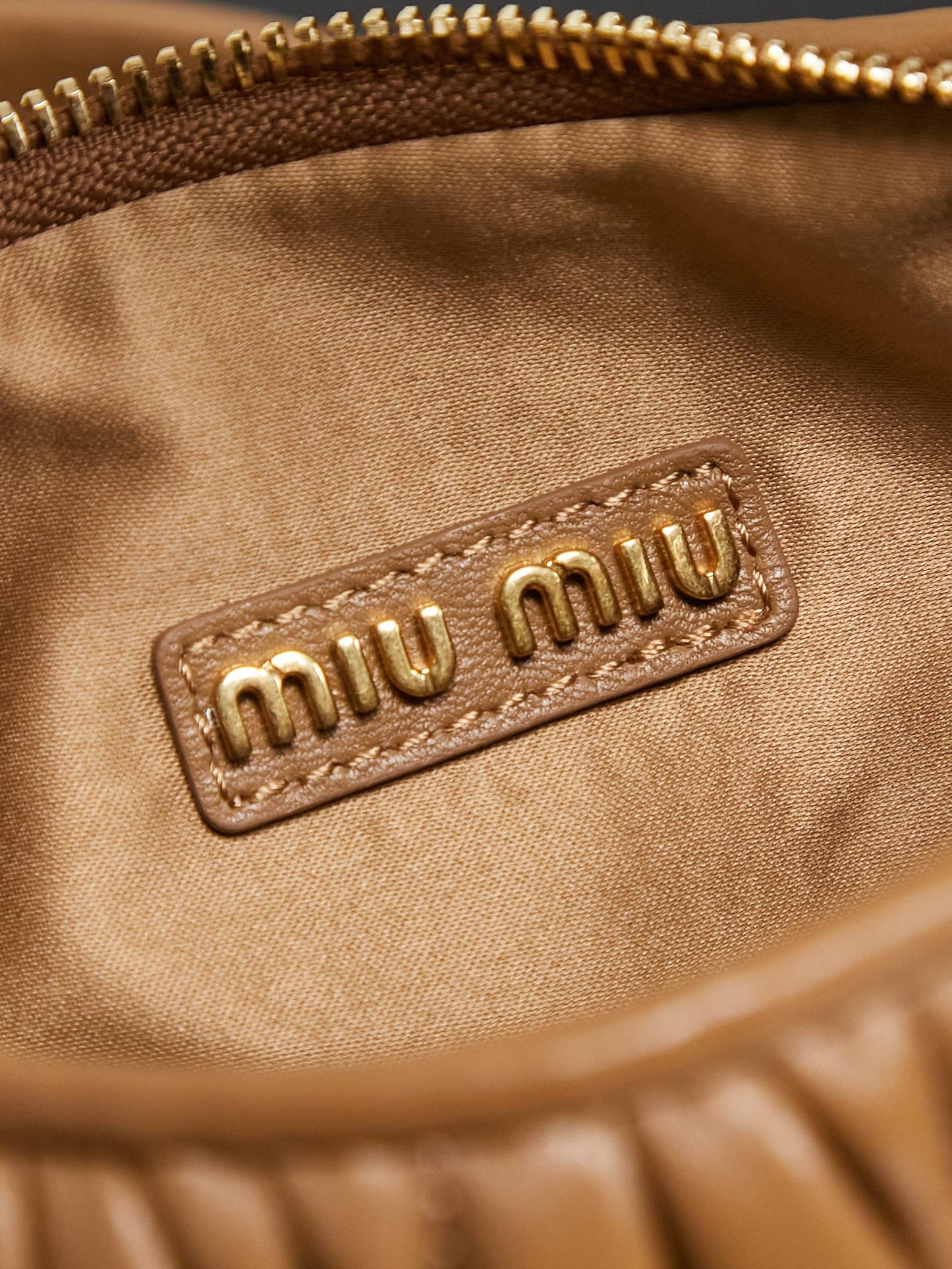 BAG-MIUMIU-LY-012