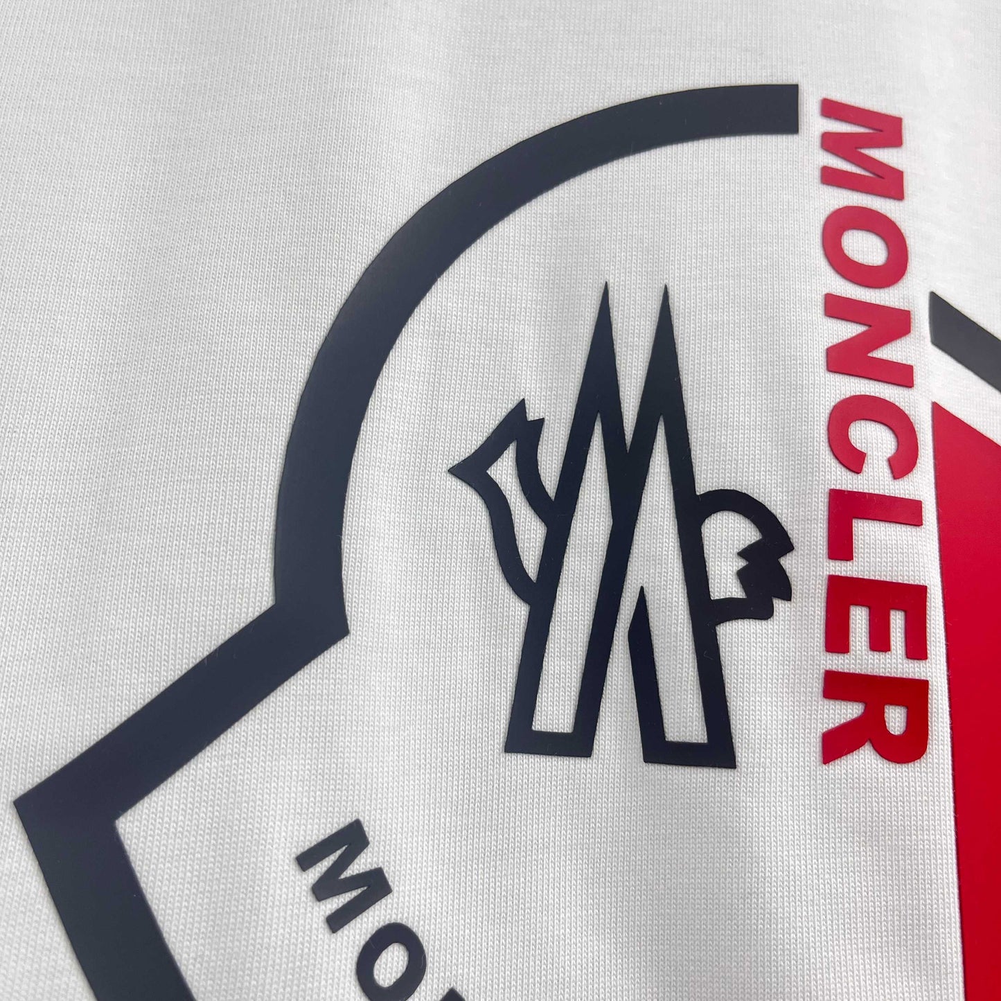 TS-MONCLER-NEW-128