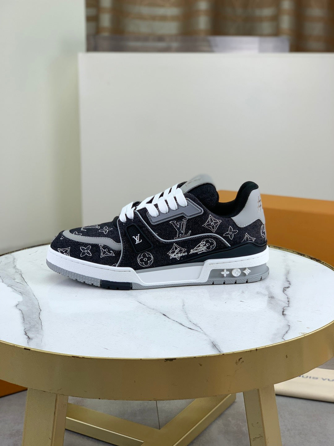SHOES-LV-LY-332