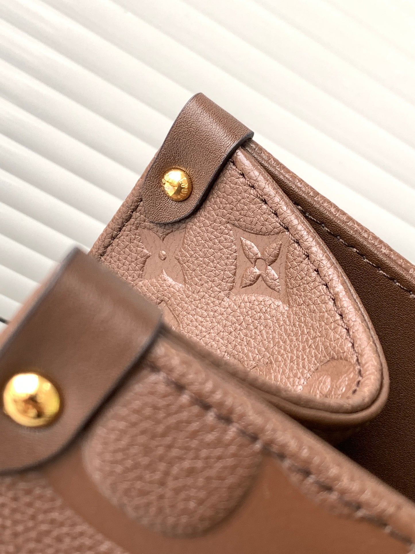 BAG-LV-W-NEW-984