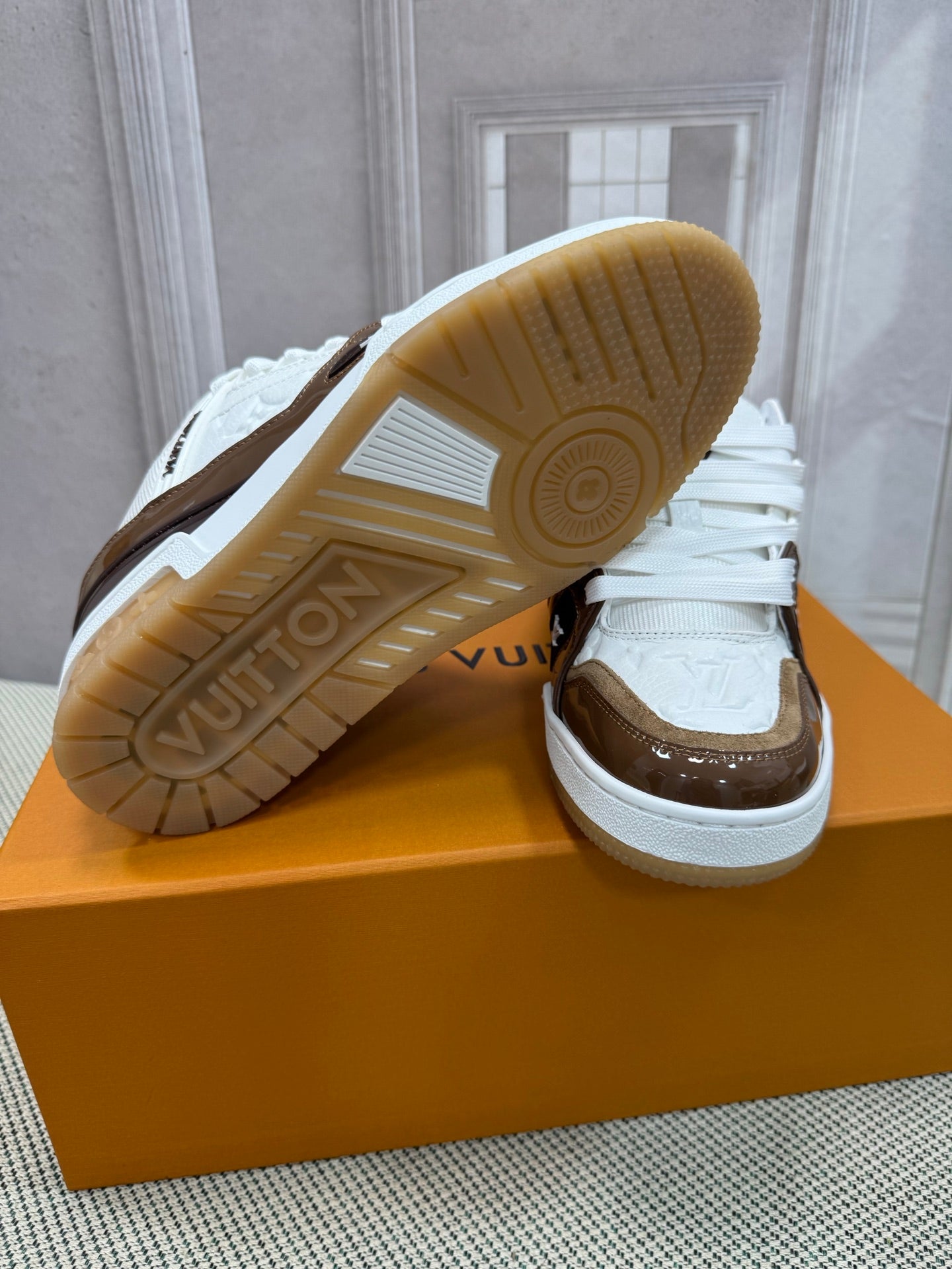 SHOES-LV-LY-200