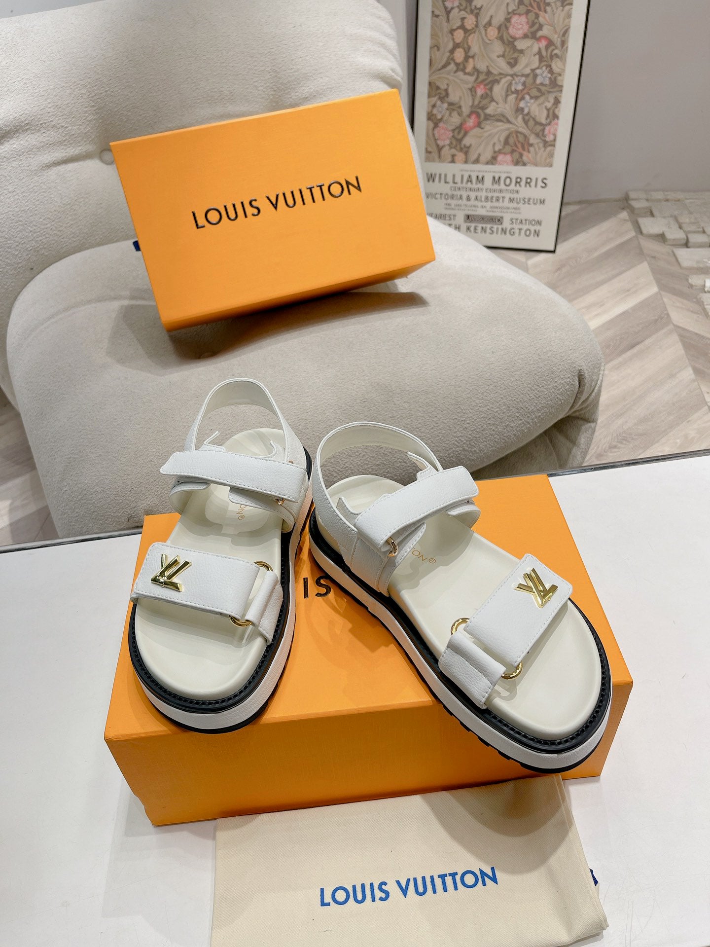 SHOES-LV-LY-023