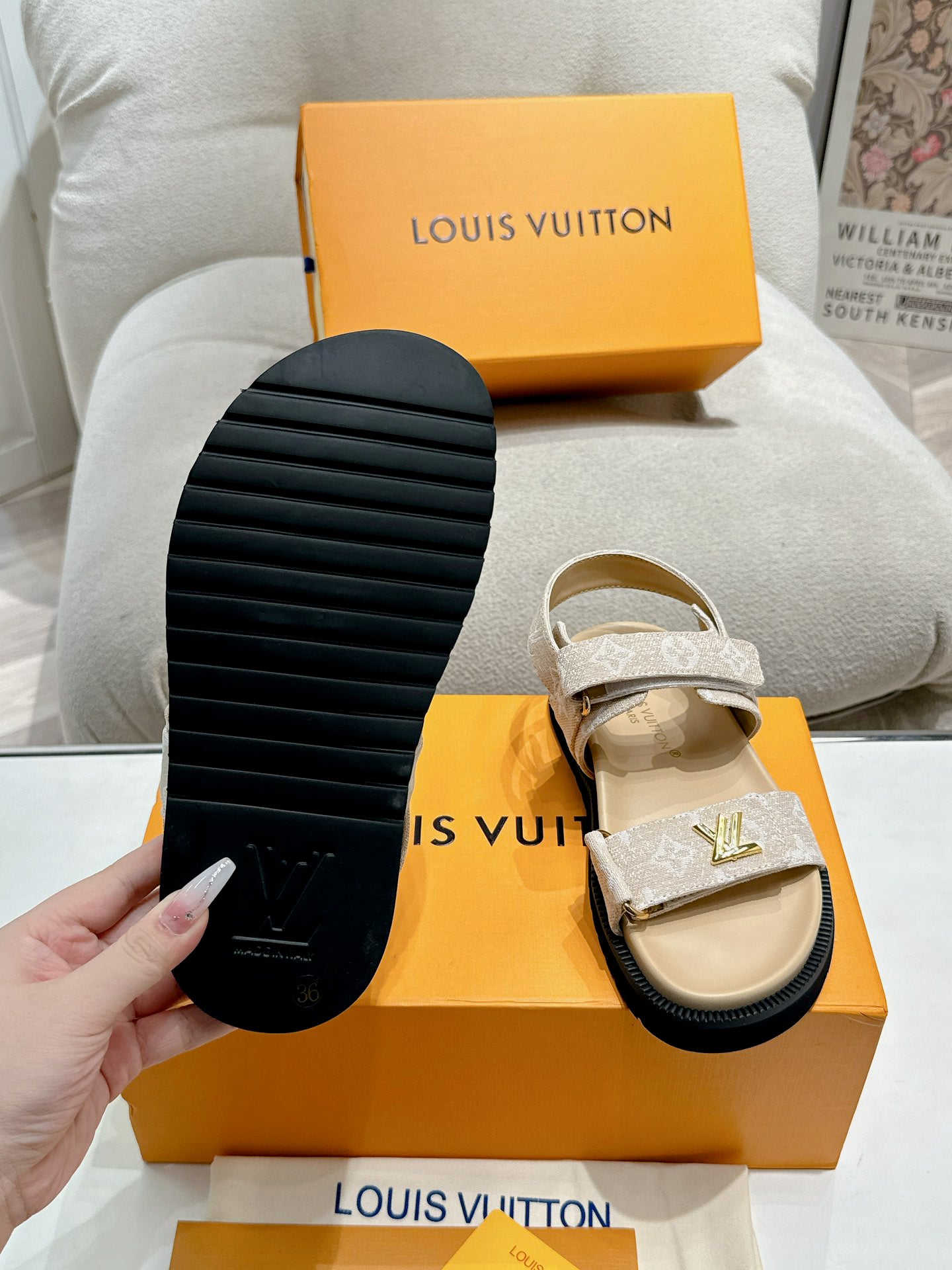 SHOES-LV-LY-027