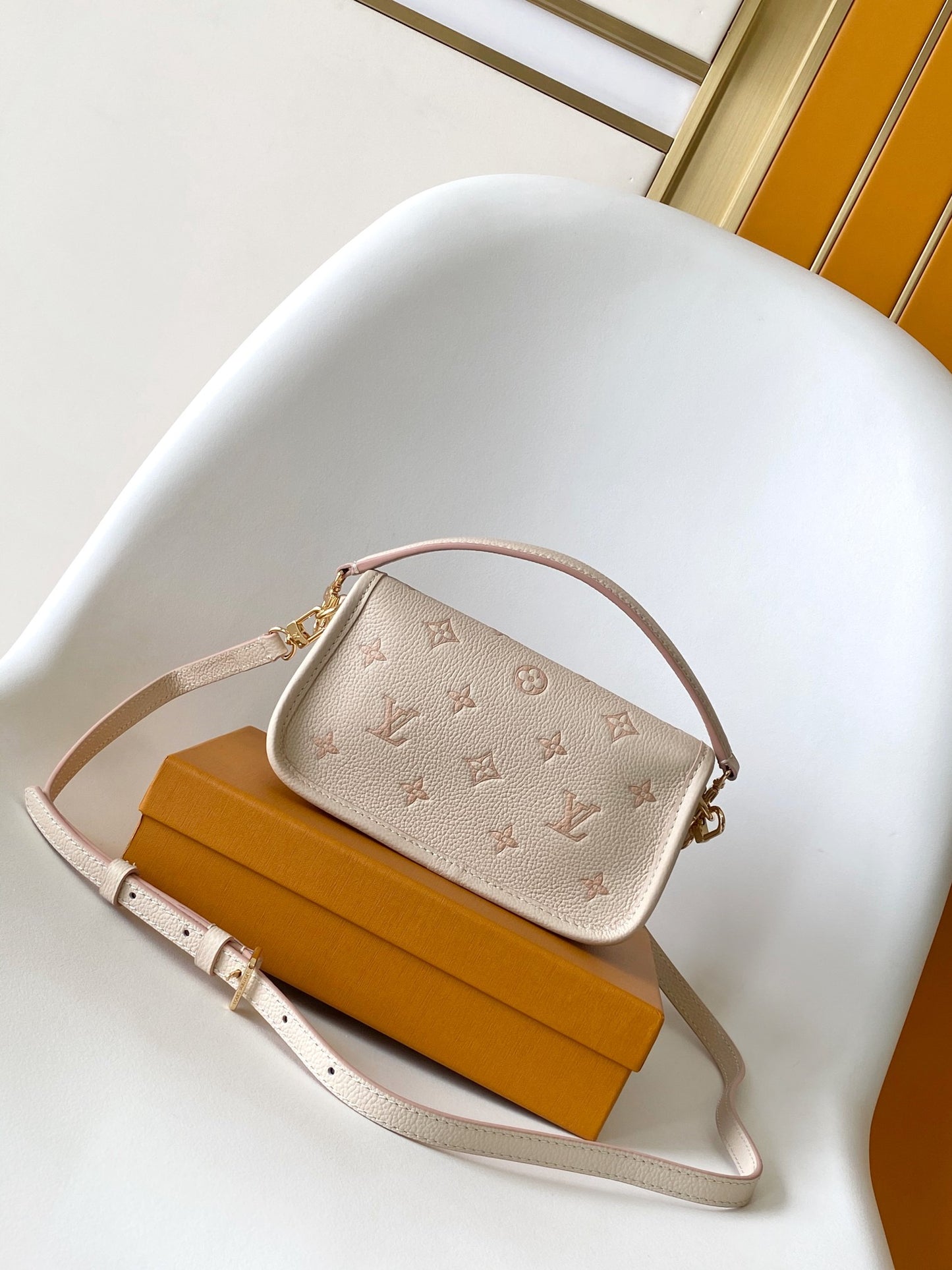 BAG-LV-W-NEW-1108