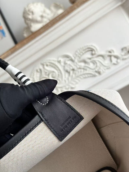 BAG-HMS-W-010