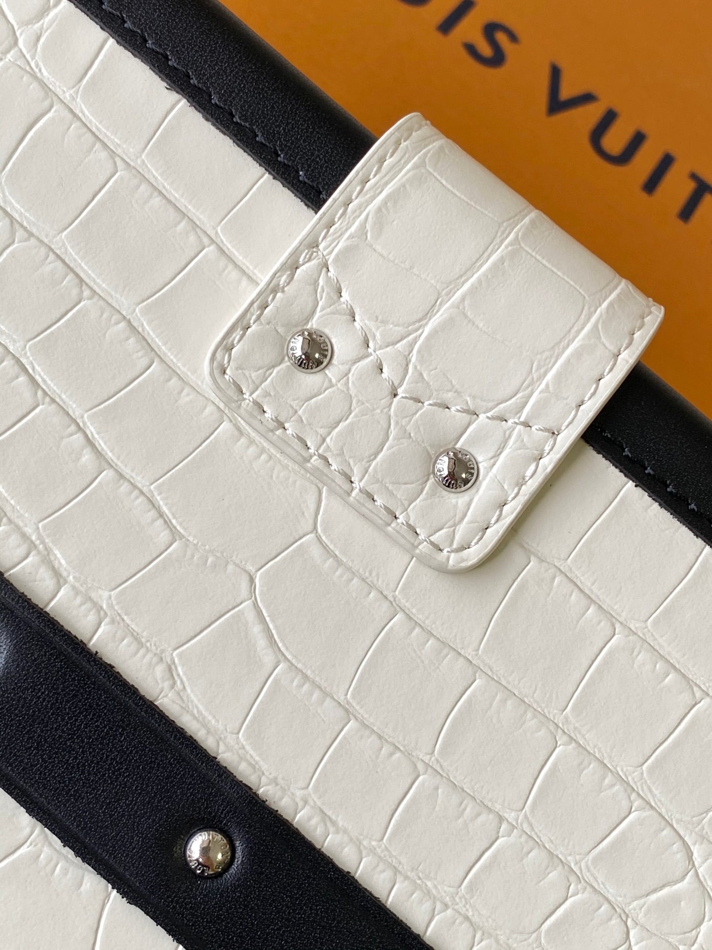 BAG-LV-W-NEW-618