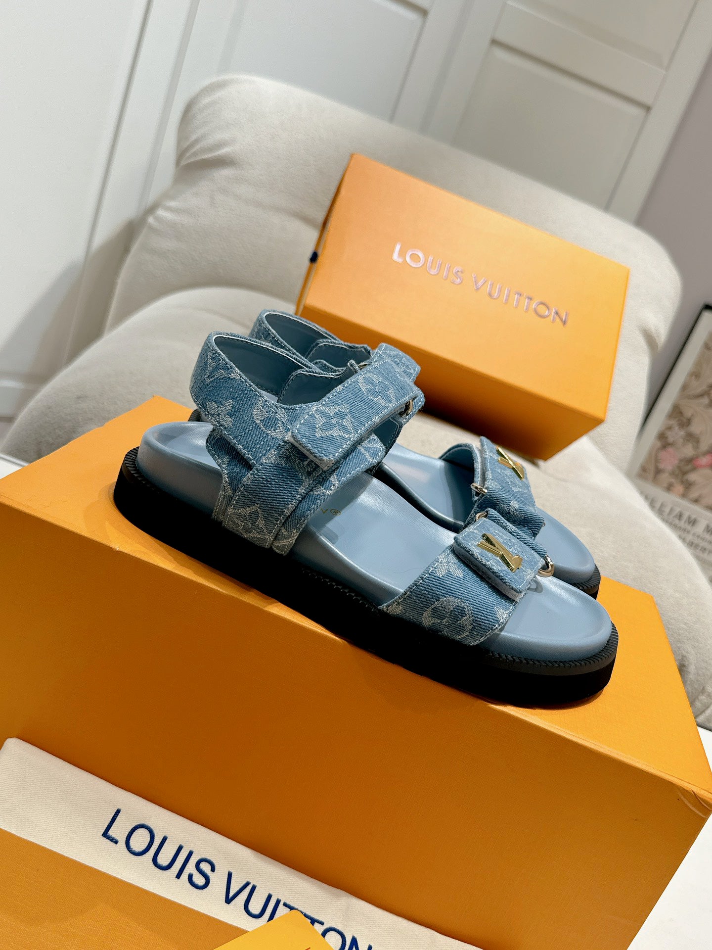 SHOES-LV-LY-183