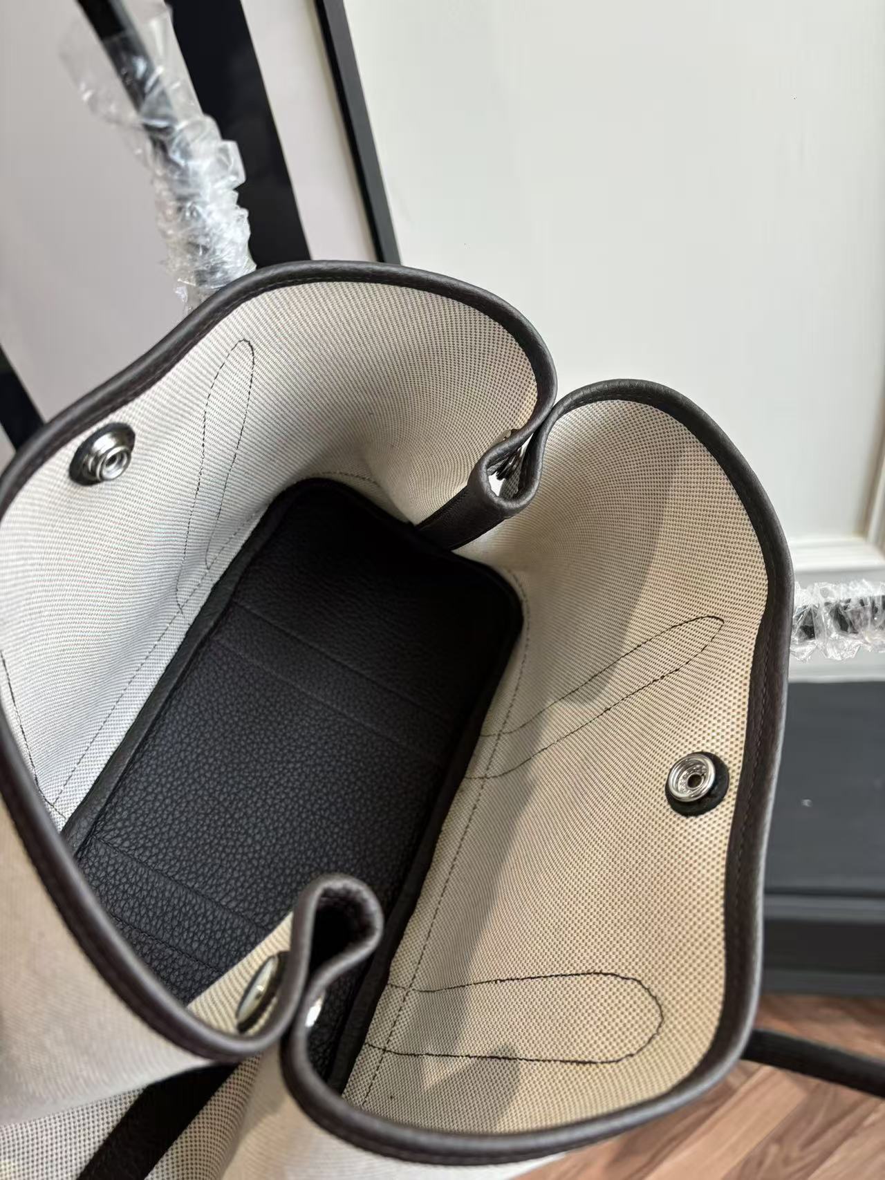 BAG-HMS-W-067