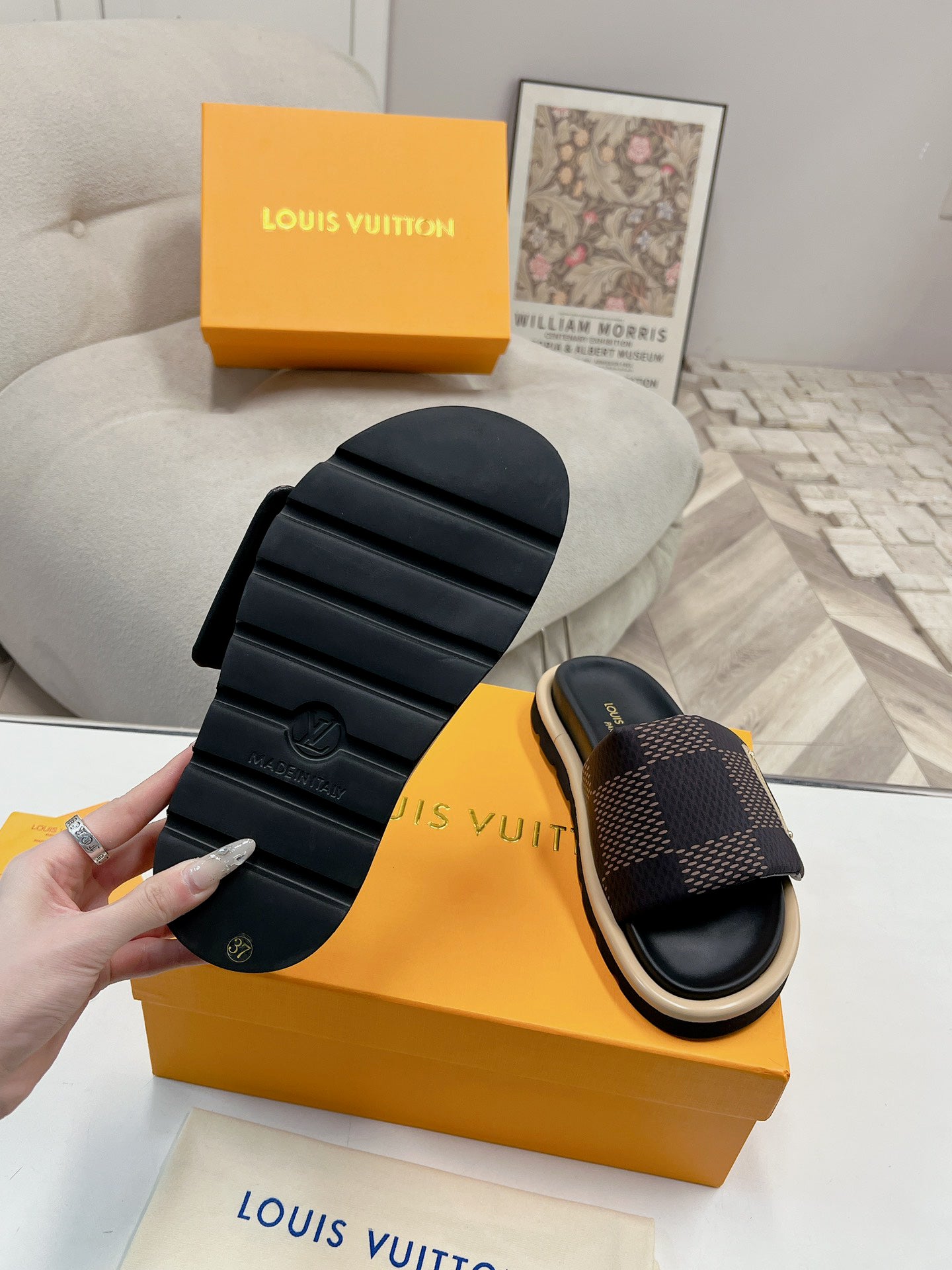 SHOES-LV-LY-157