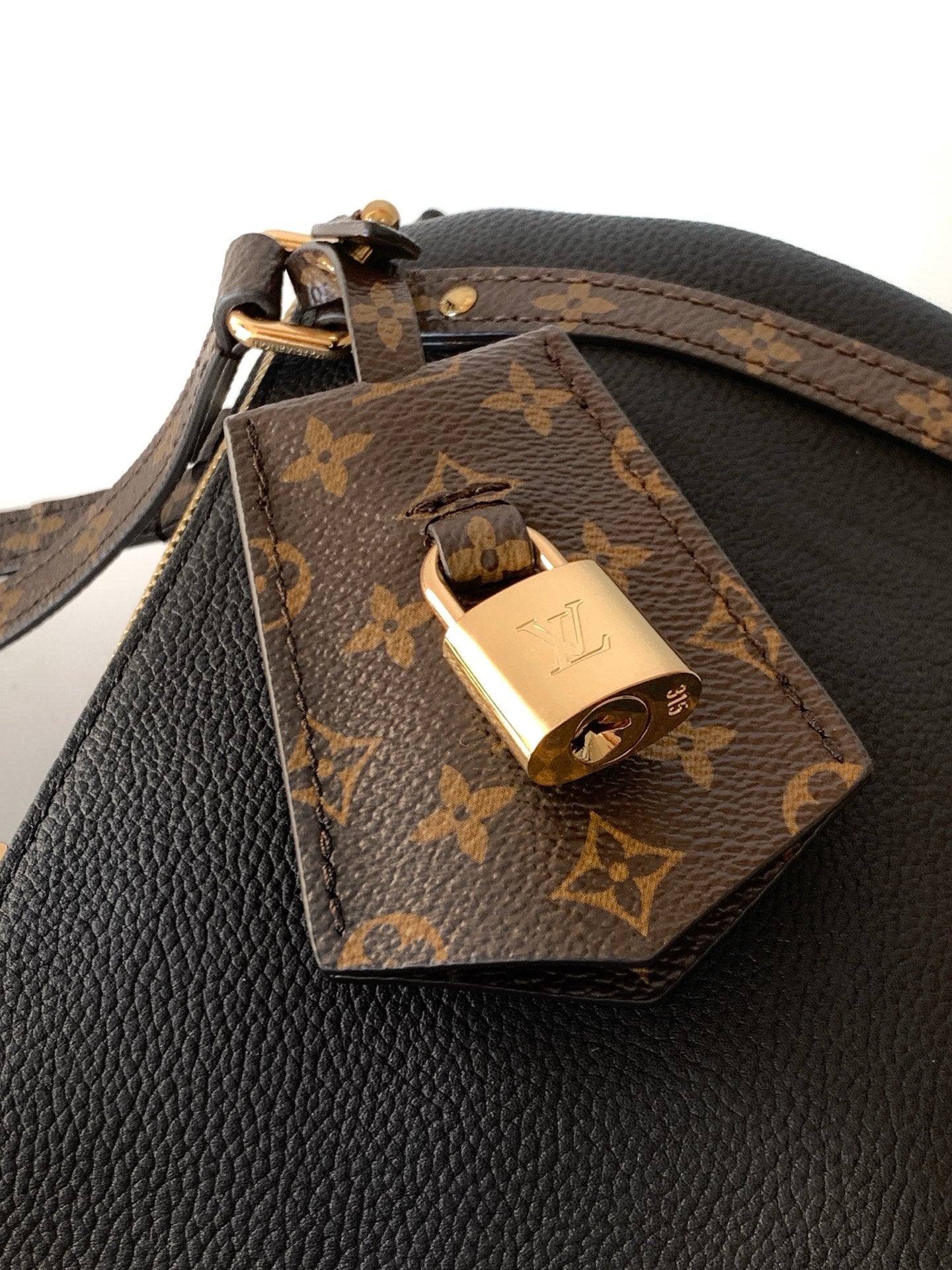 BAG-LV-W-NEW-226