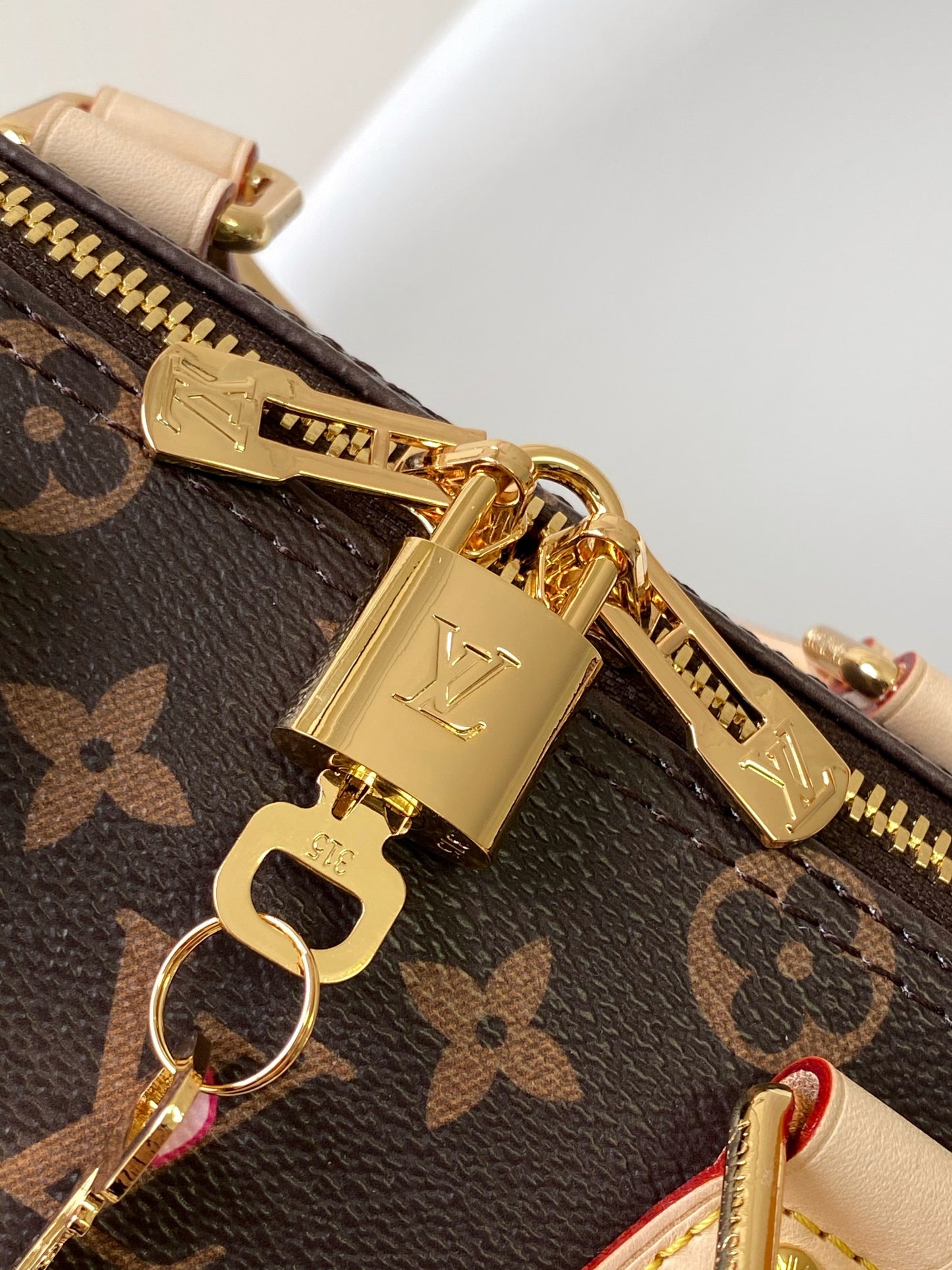 BAG-LV-W-NEW-388