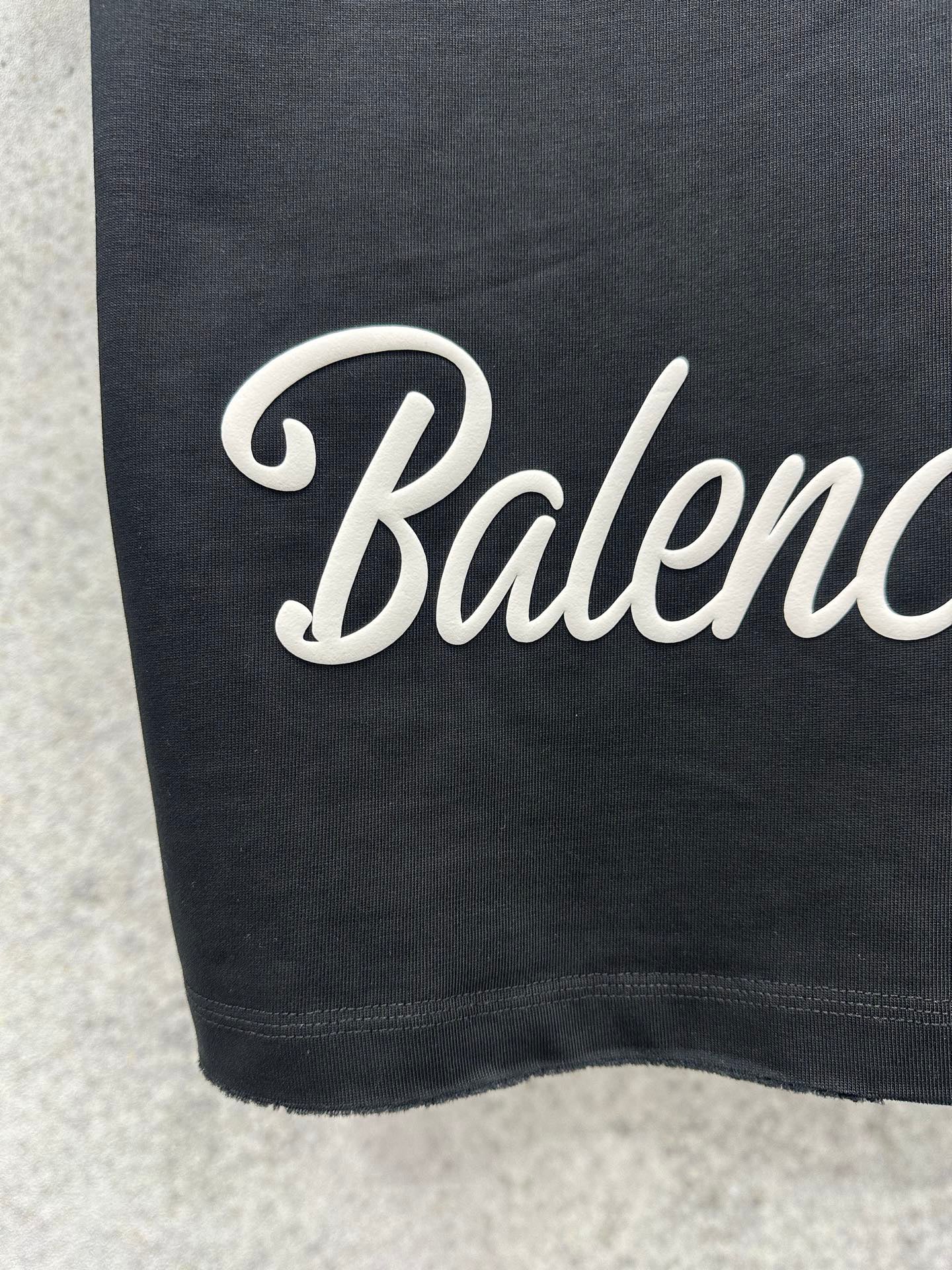 TS-Balenciaga-new-008
