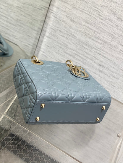 BAG-DIOR-W-LY-640