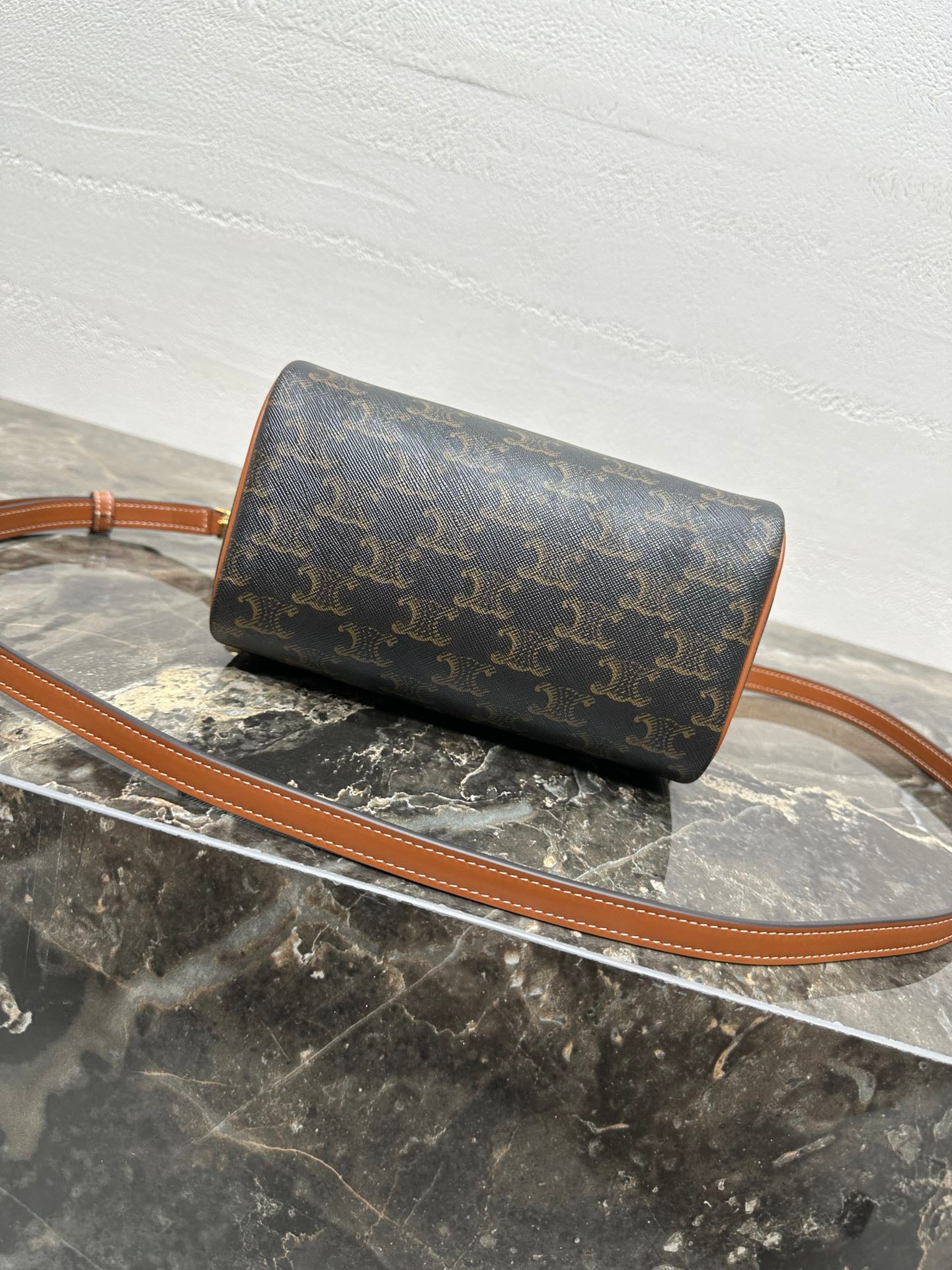 BAG-CELINE-W-NEW-1495