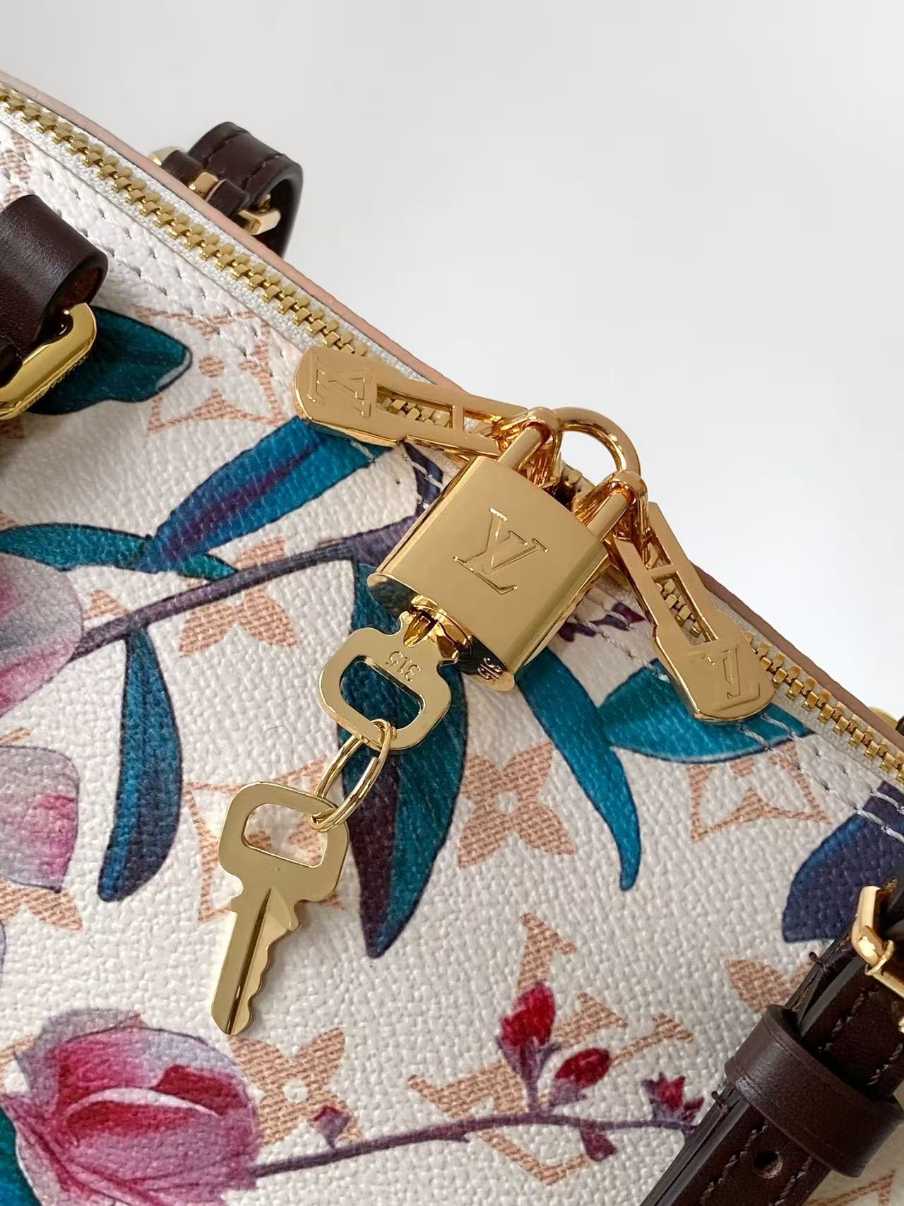 BAG-LV-W-NEW-004