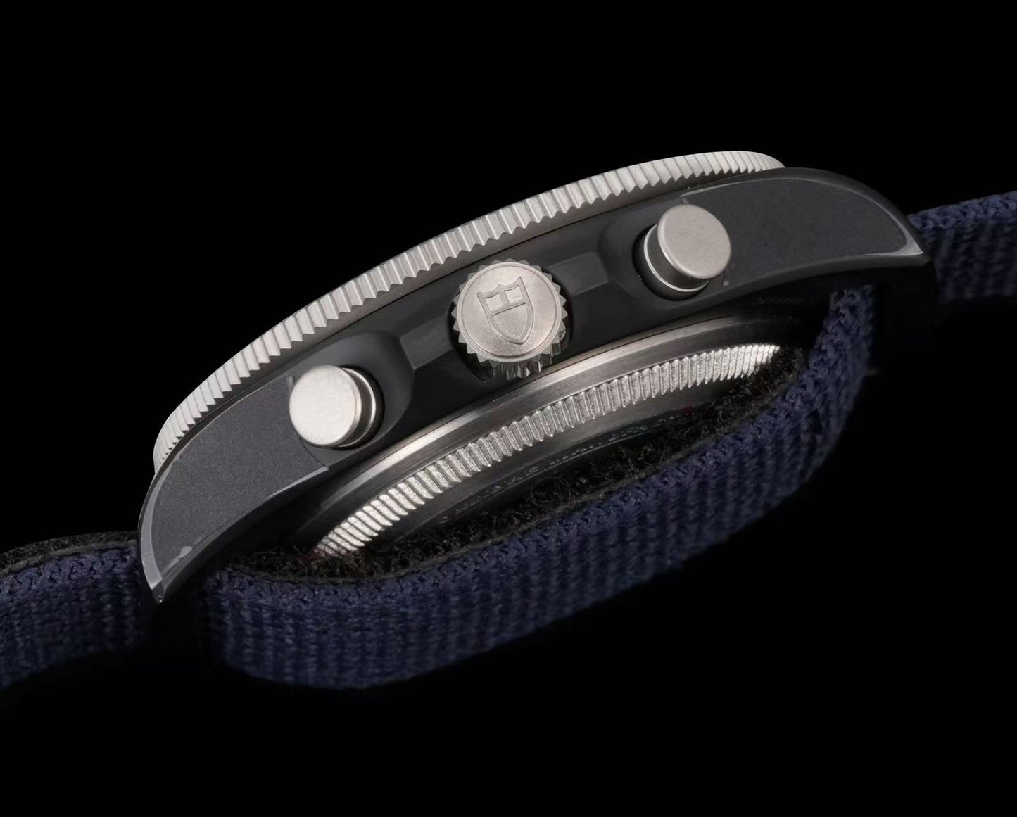 WATCH-DT-W-004