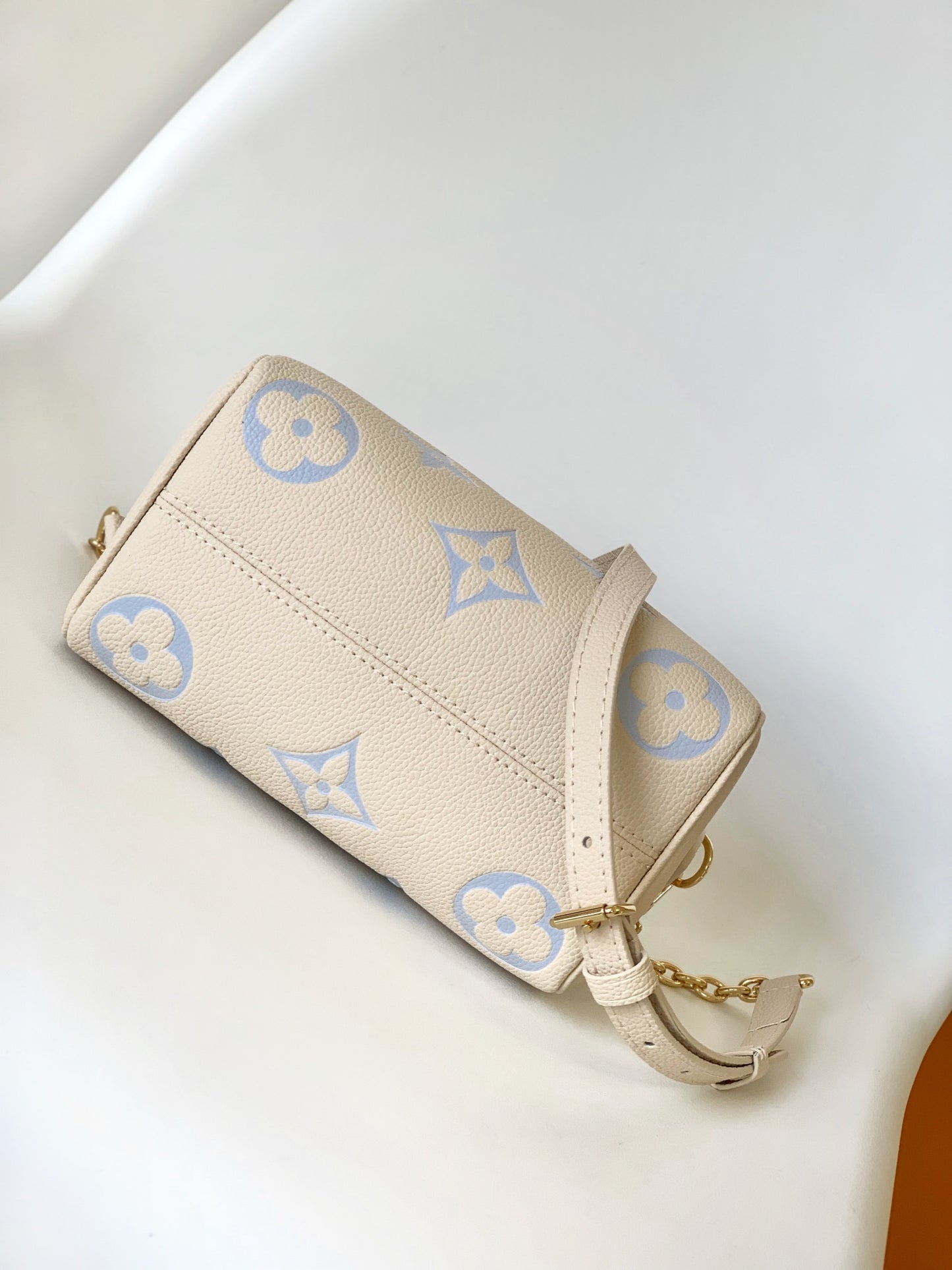 BAG-LV-W-NEW-570