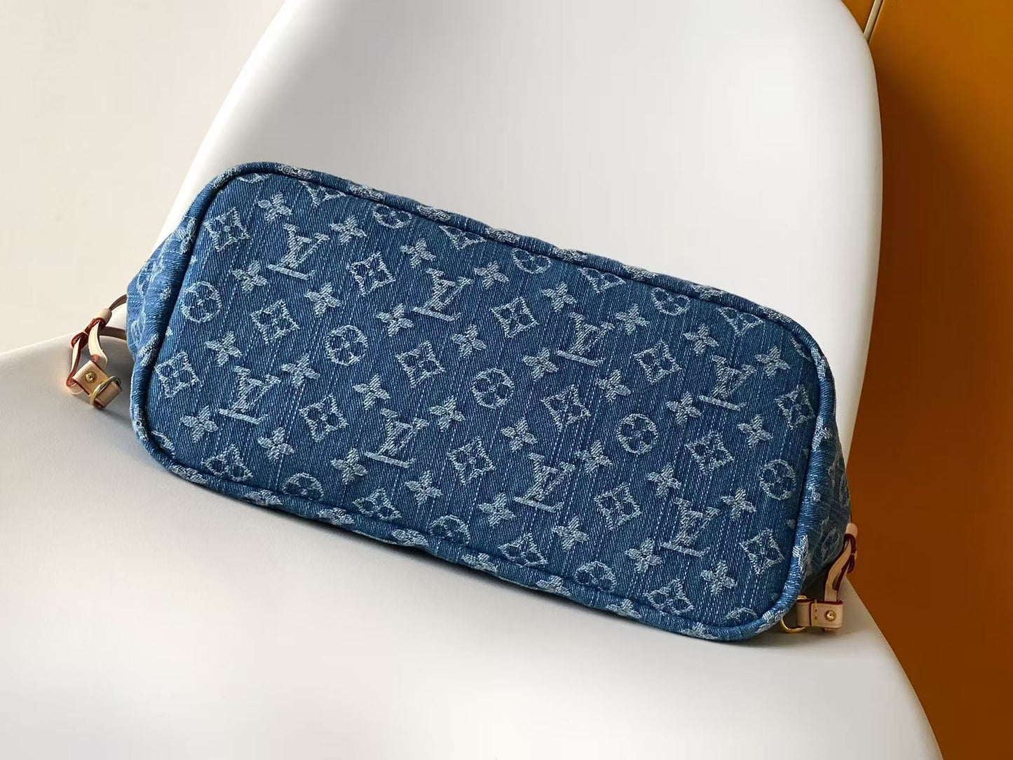 BAG-MIUMIU-LY-001