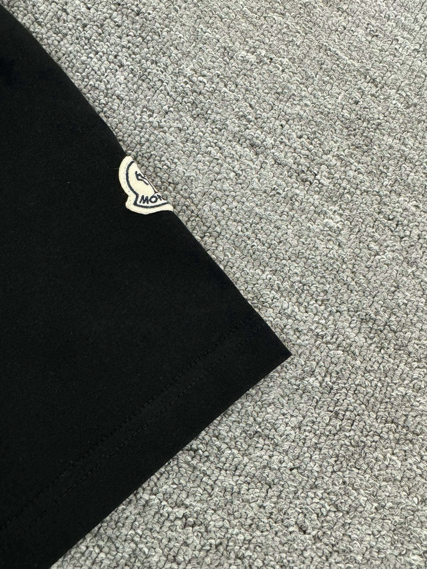 TS-MONCLER-NEW-103