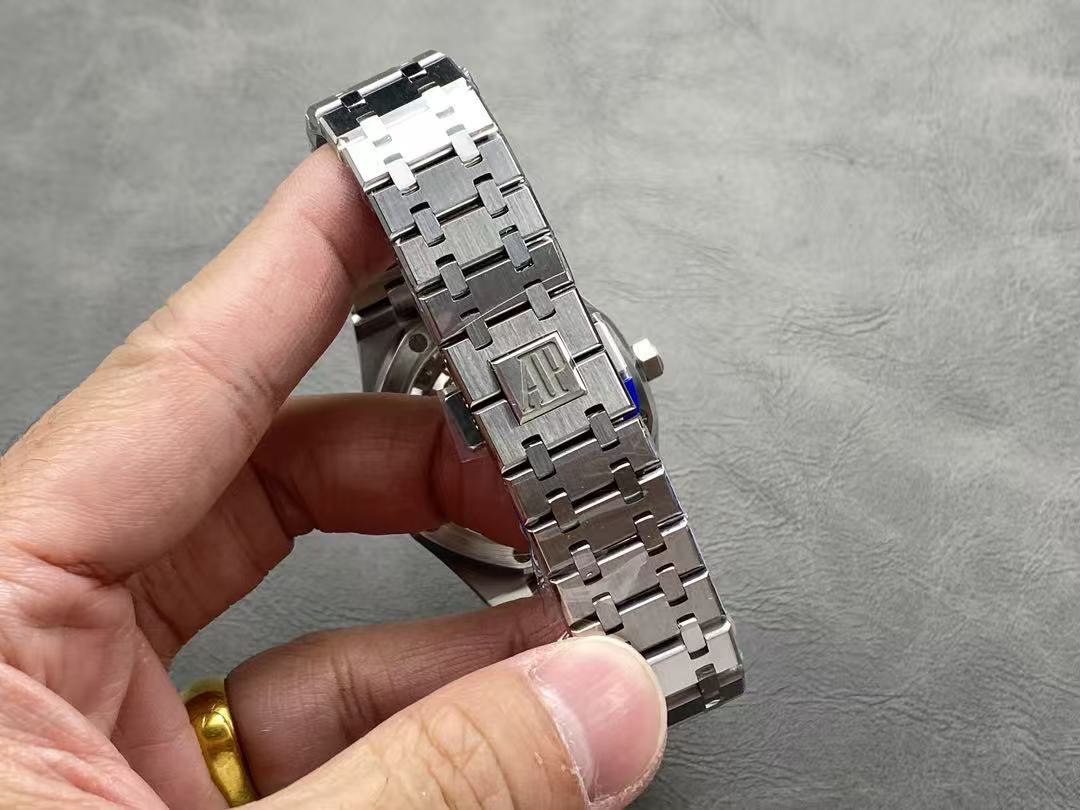 WATCH-AP-W-002
