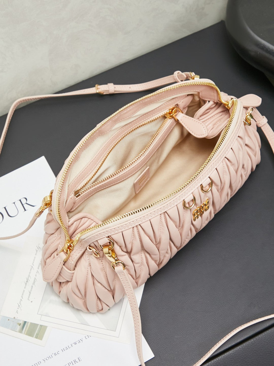 BAG-MIUMIU-LY-070