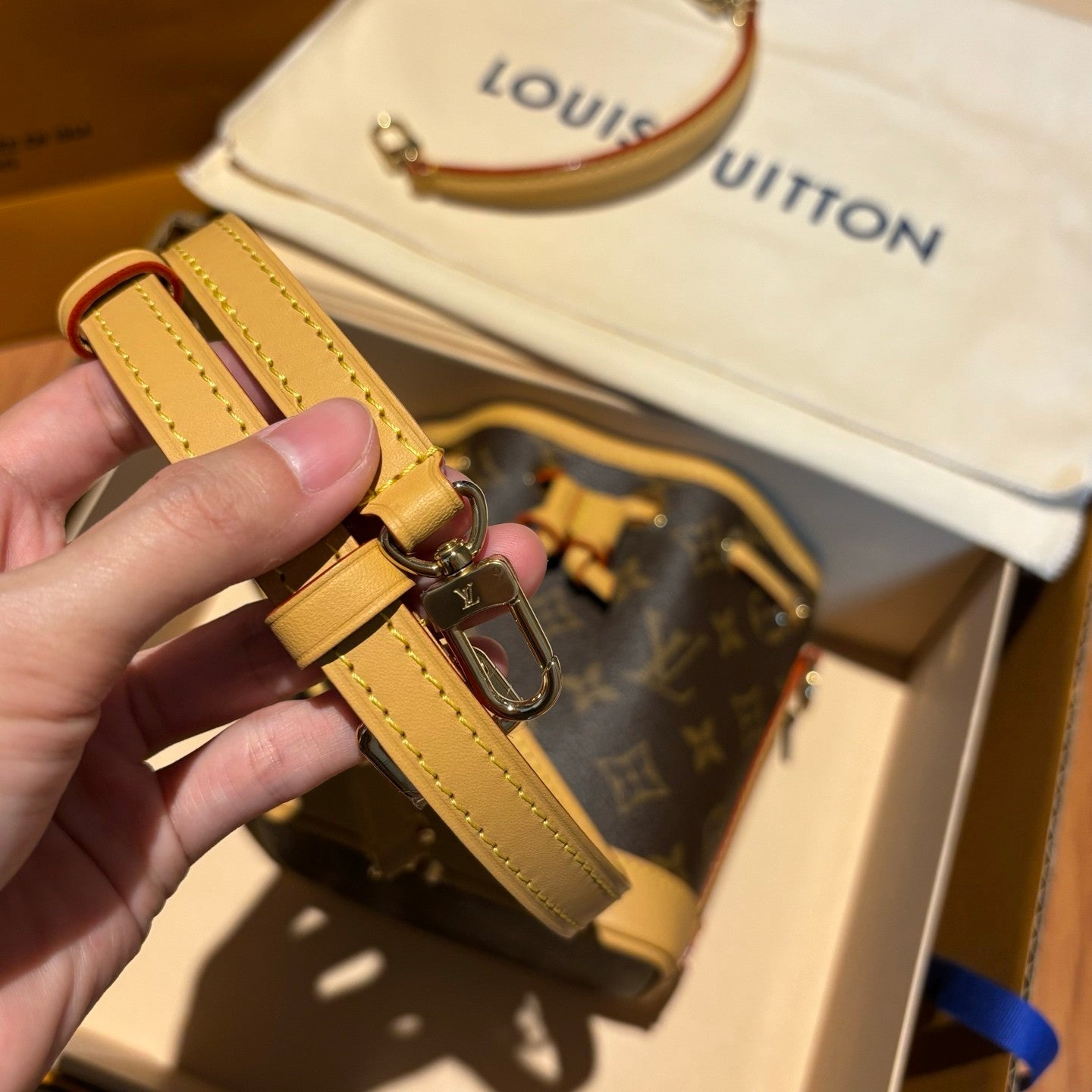 BAG-LV-W-061