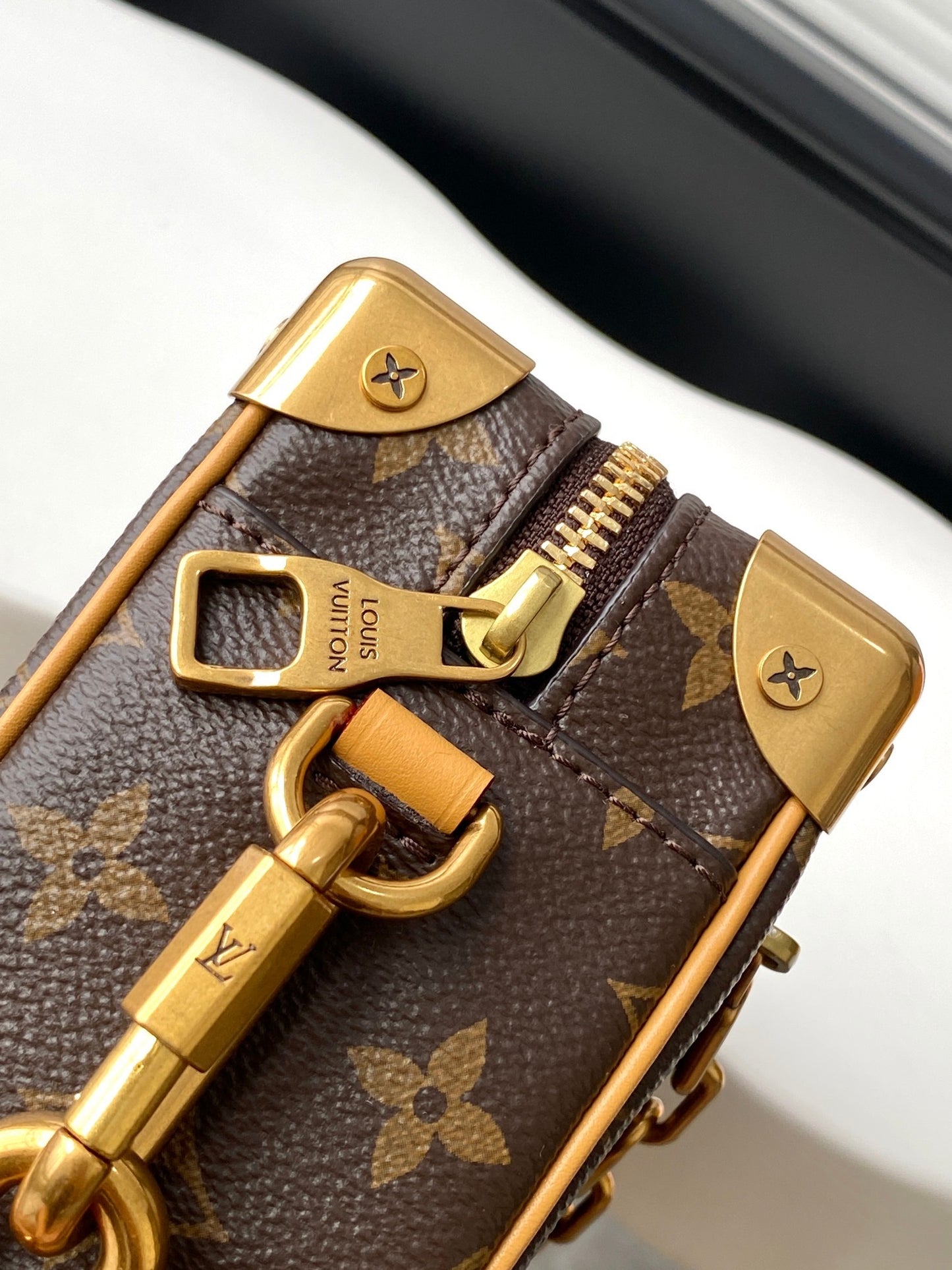 BAG-LV-W-071