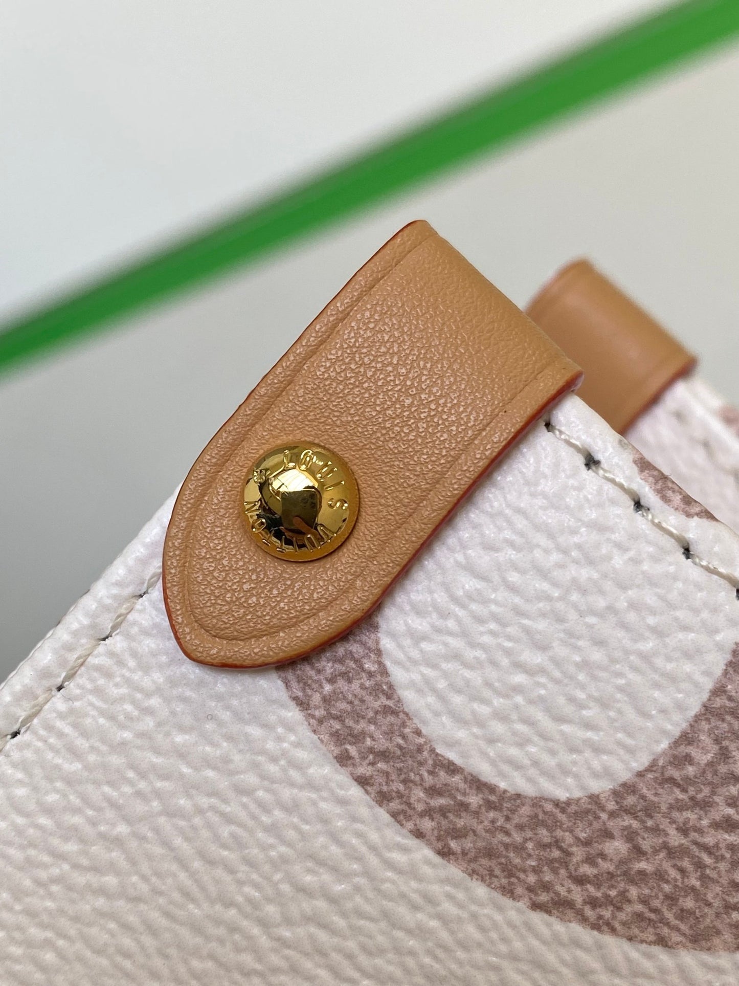 BAG-LV-W-118
