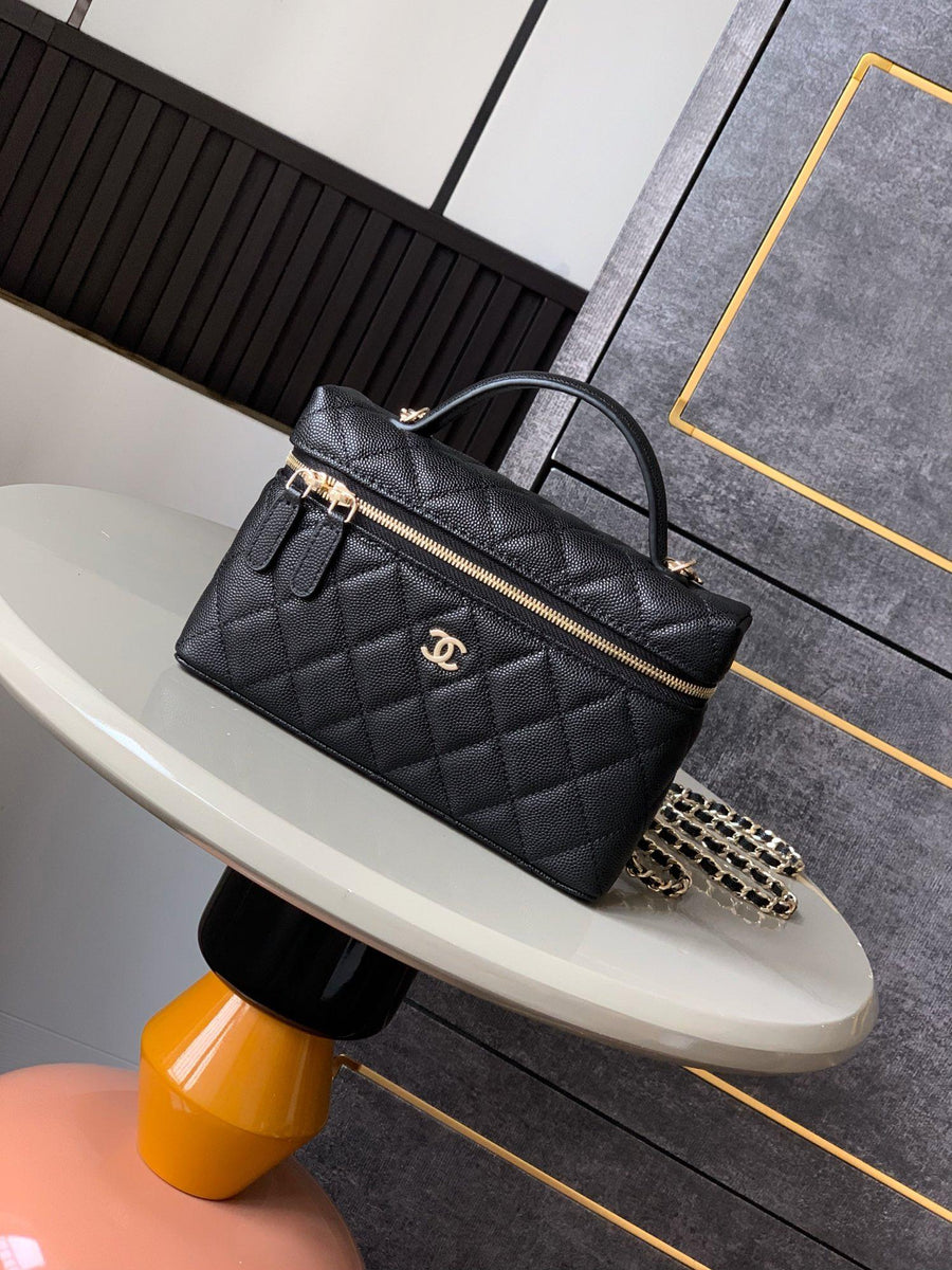 CHANEL ココハンドル