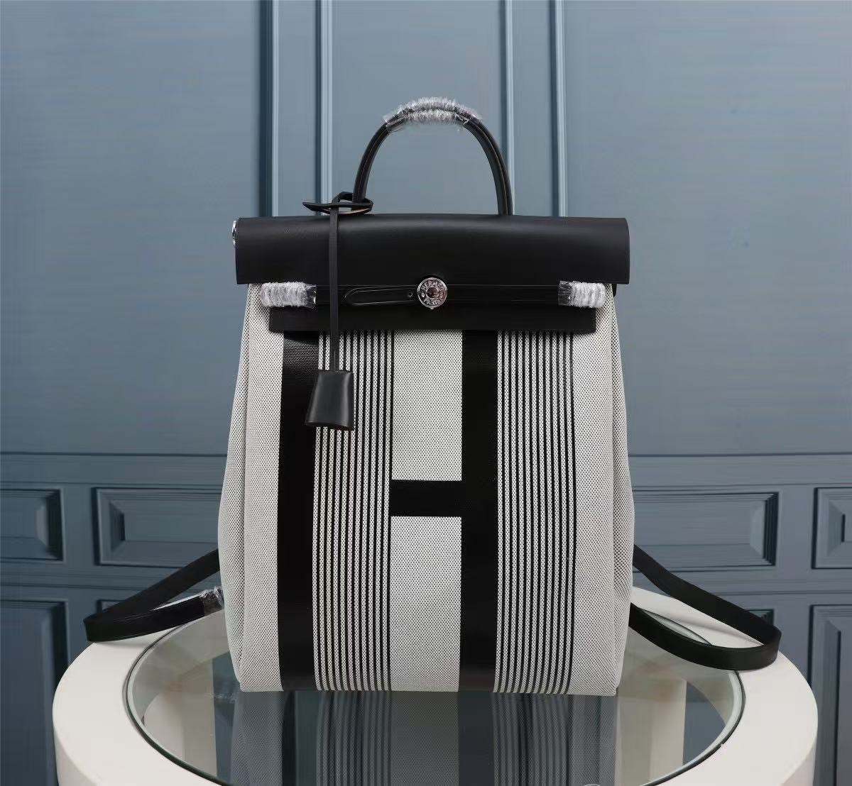 BAG-HMS-W-058