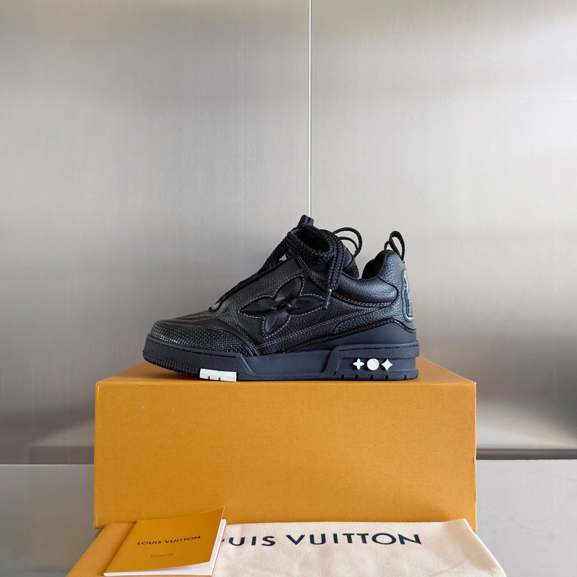SHOES-LV-LY-450