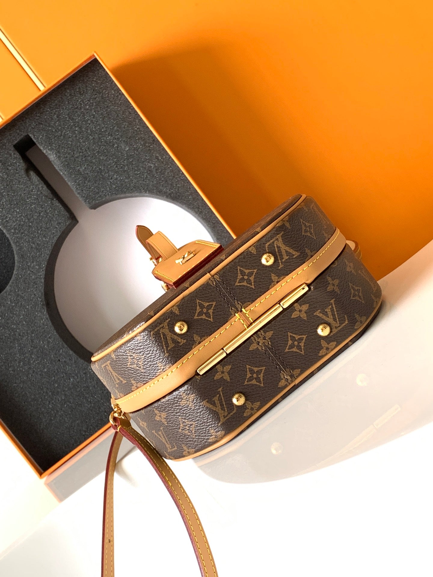 BAG-LV-W-NEW-587