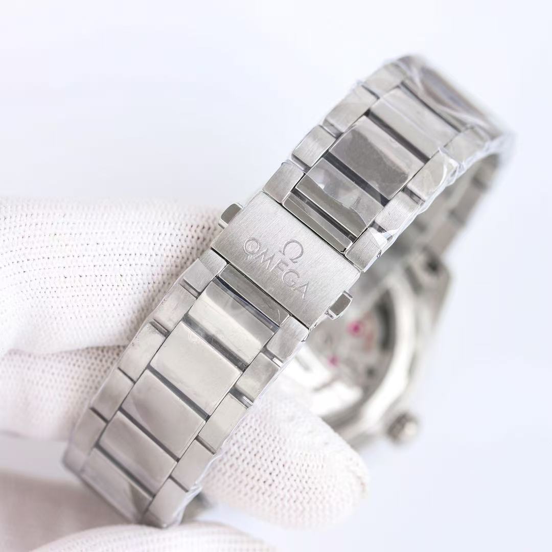 WATCH-OMG-W-006