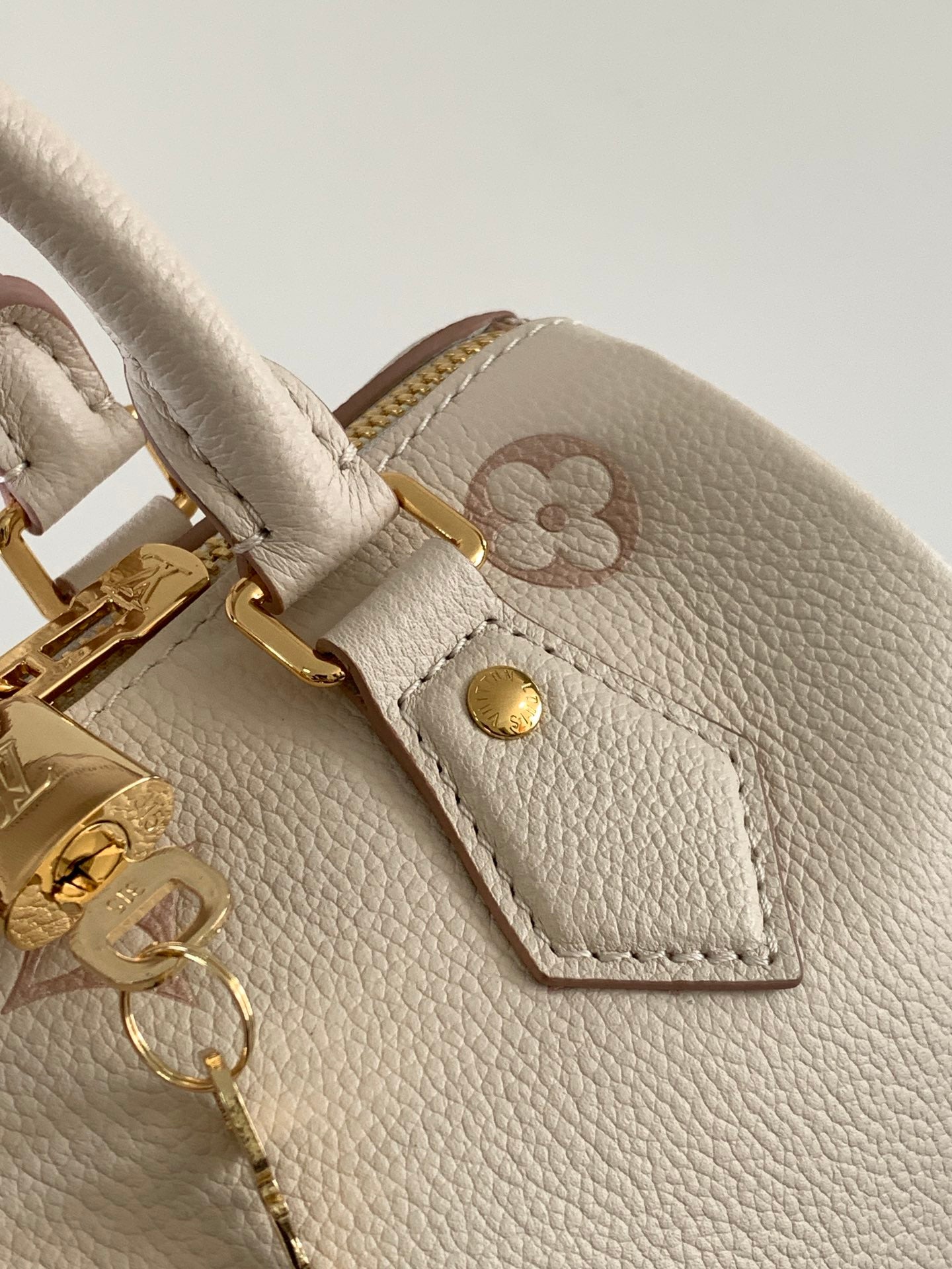 BAG-LV-W-NEW-711