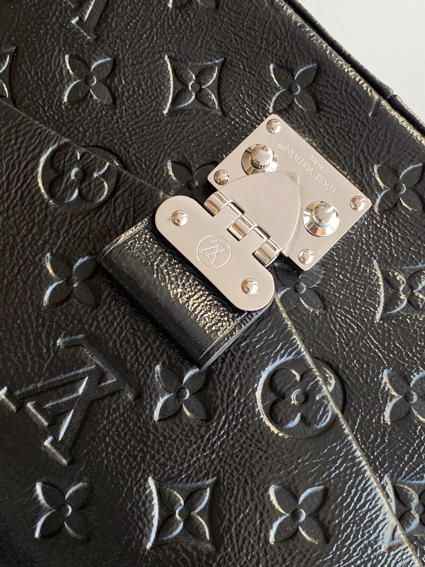 BAG-LV-W-NEW-137