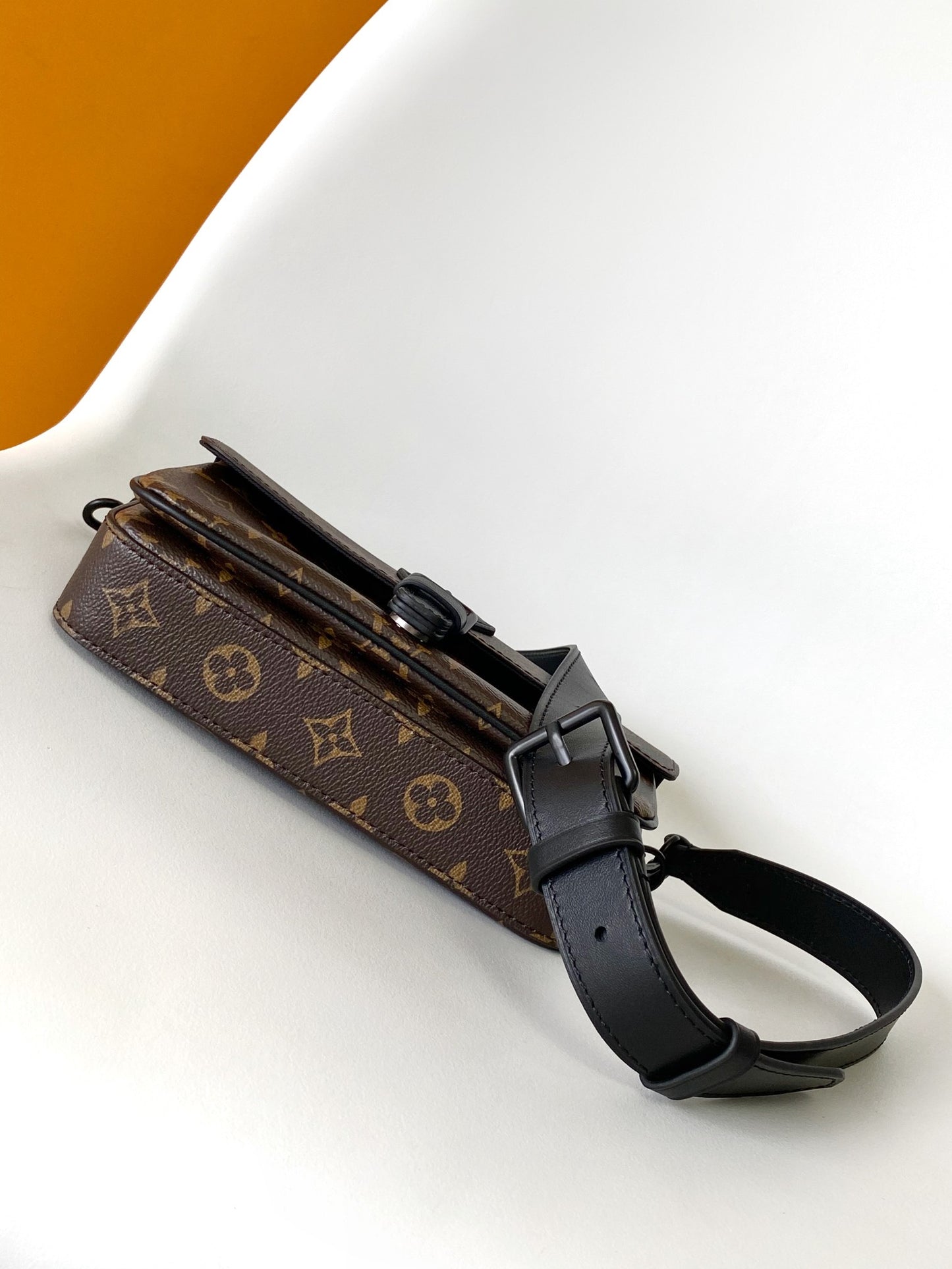 BAG-LV-W-NEW-690