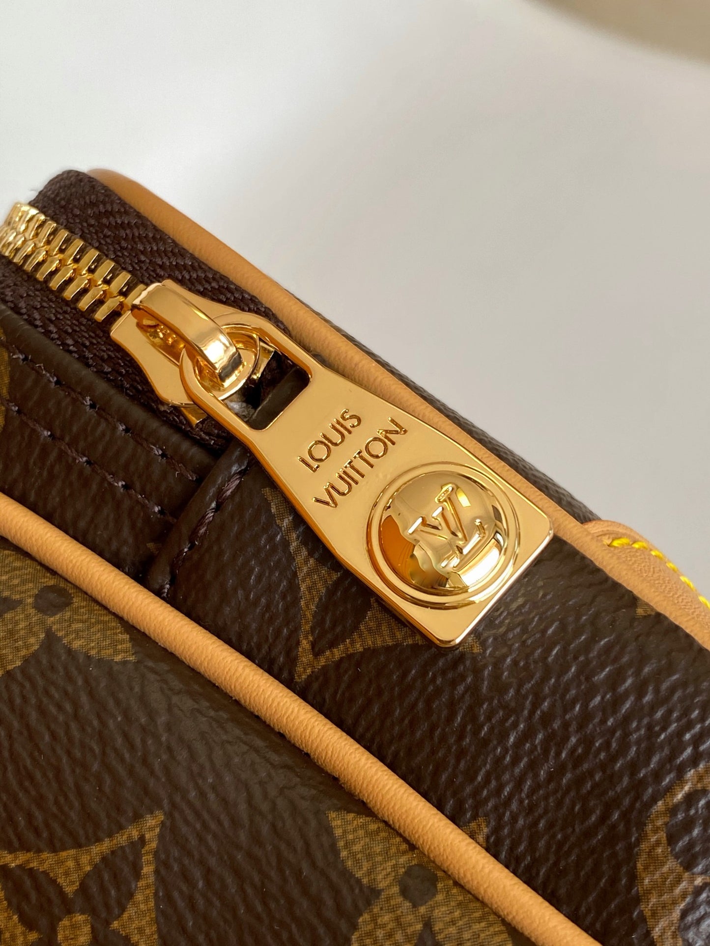 BAG-LV-W-NEW-851